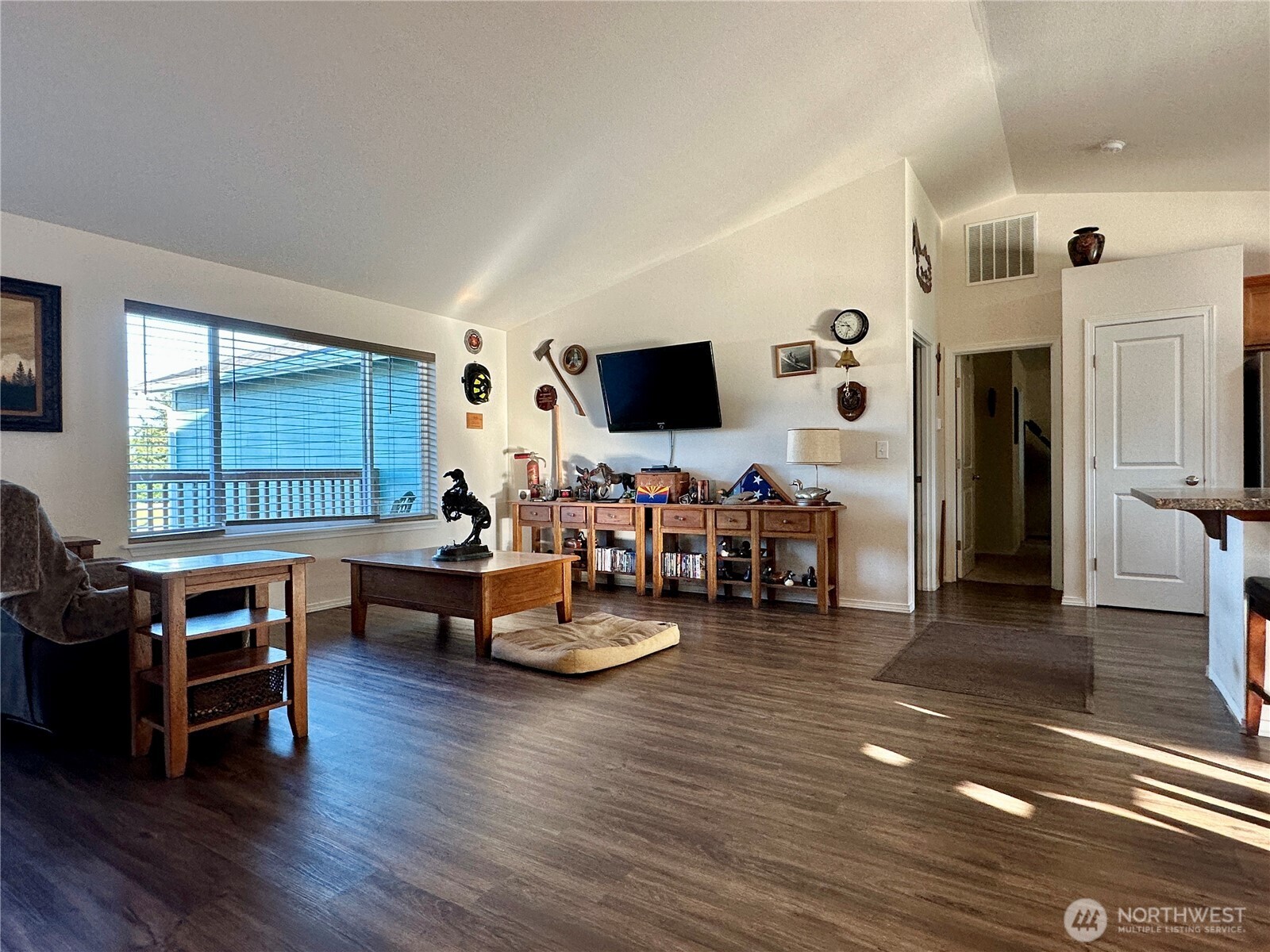 22 Shorthorn Property Photo 5