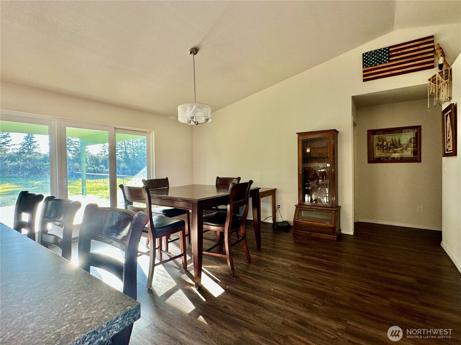 22 Shorthorn Property Photo 9