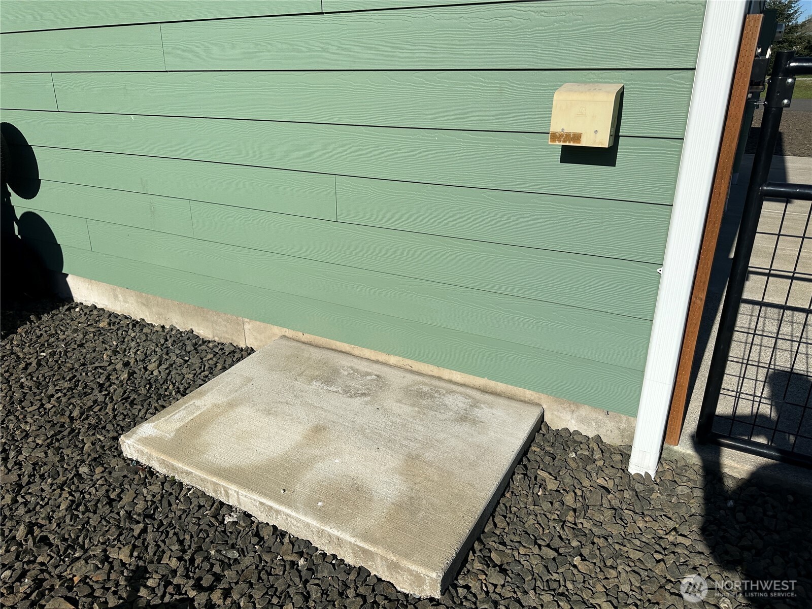 22 Shorthorn Property Photo 27