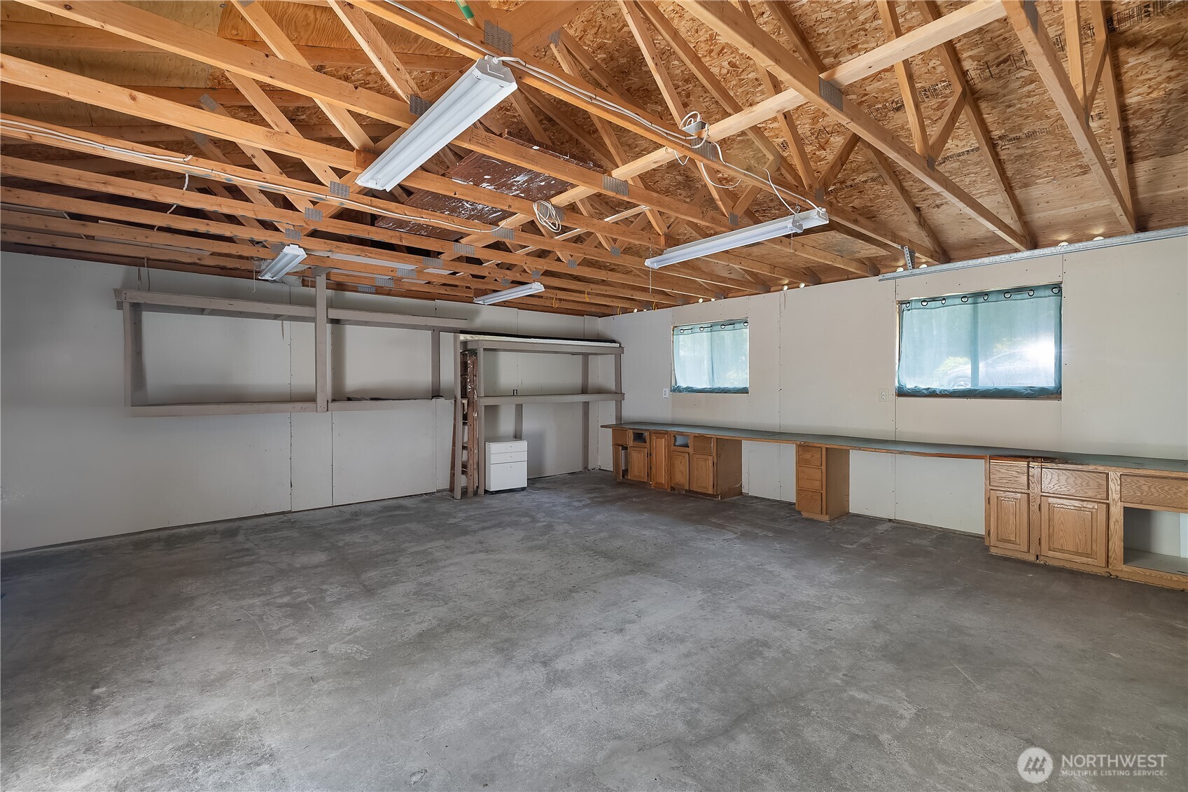 131 N Fairway Drive Property Photo 7