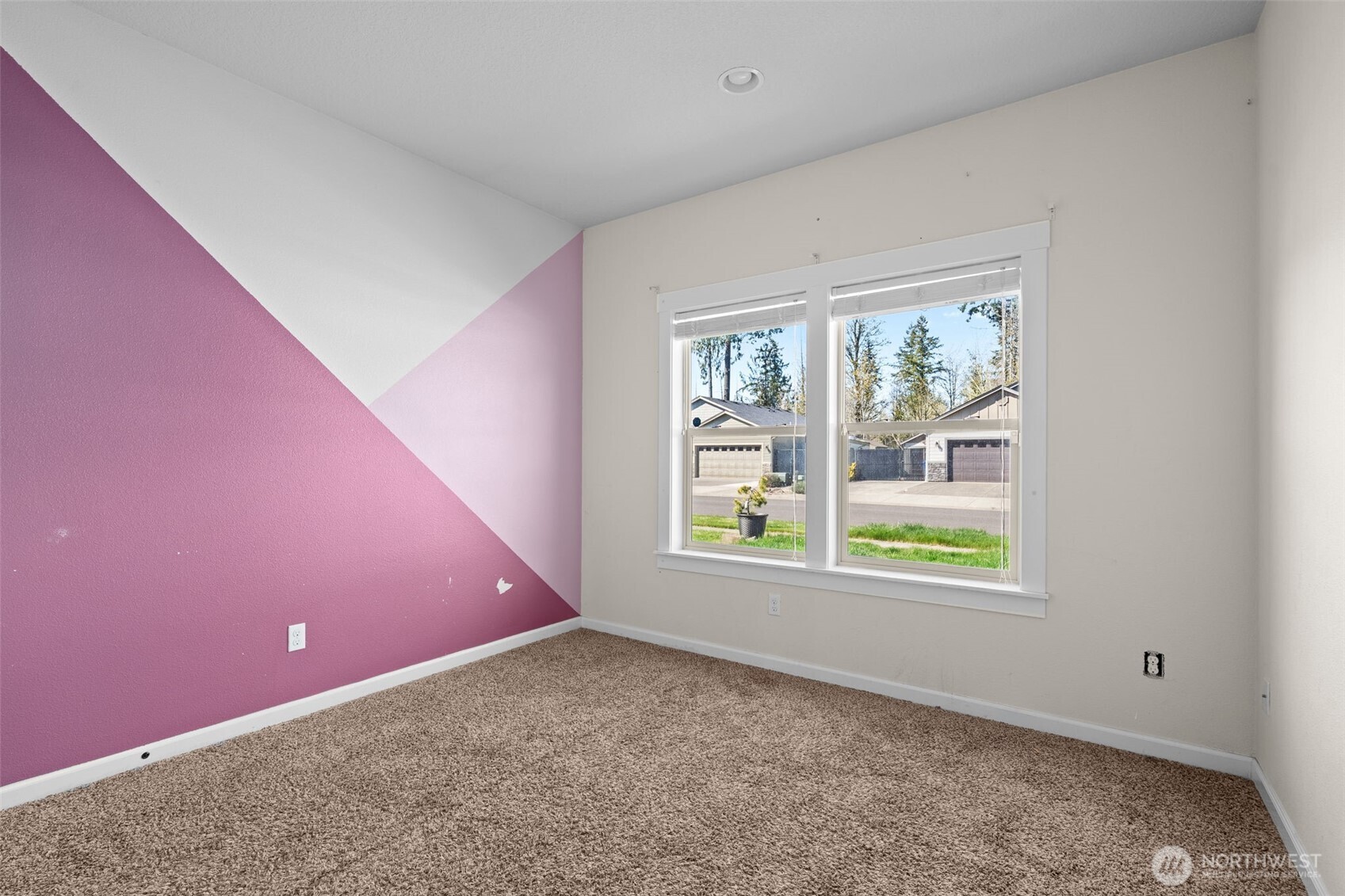 123 Zephyr Drive Property Photo 6
