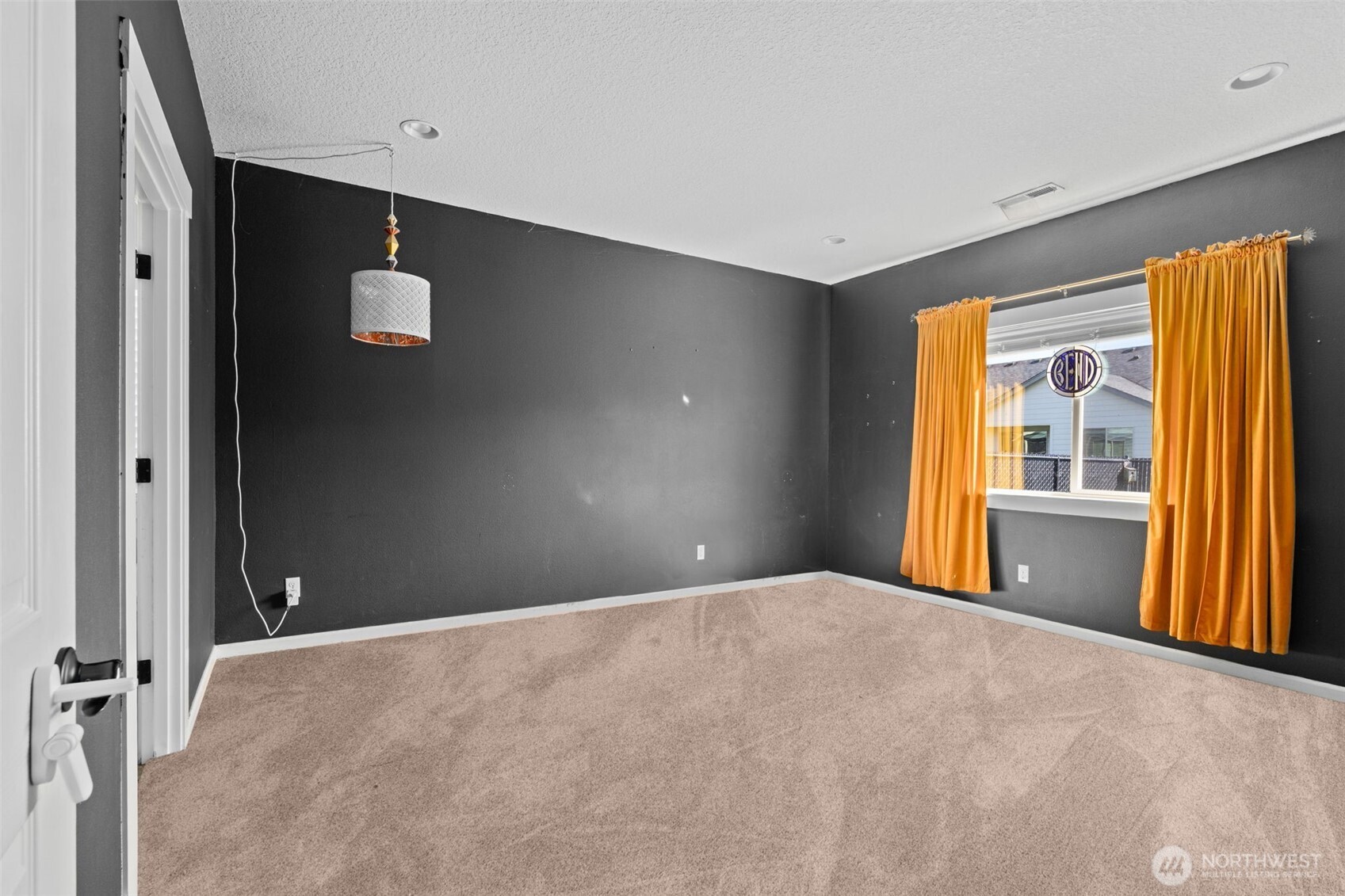 123 Zephyr Drive Property Photo 7