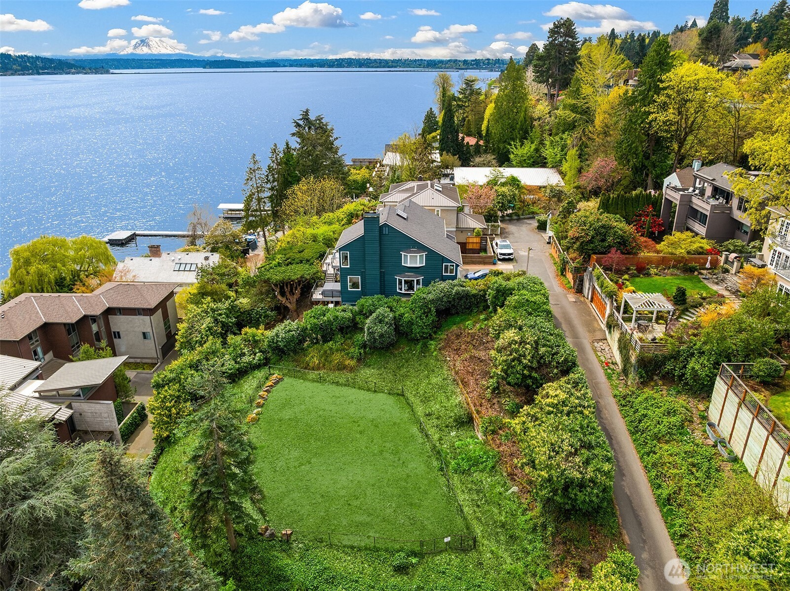 2506100 Property Photo 1