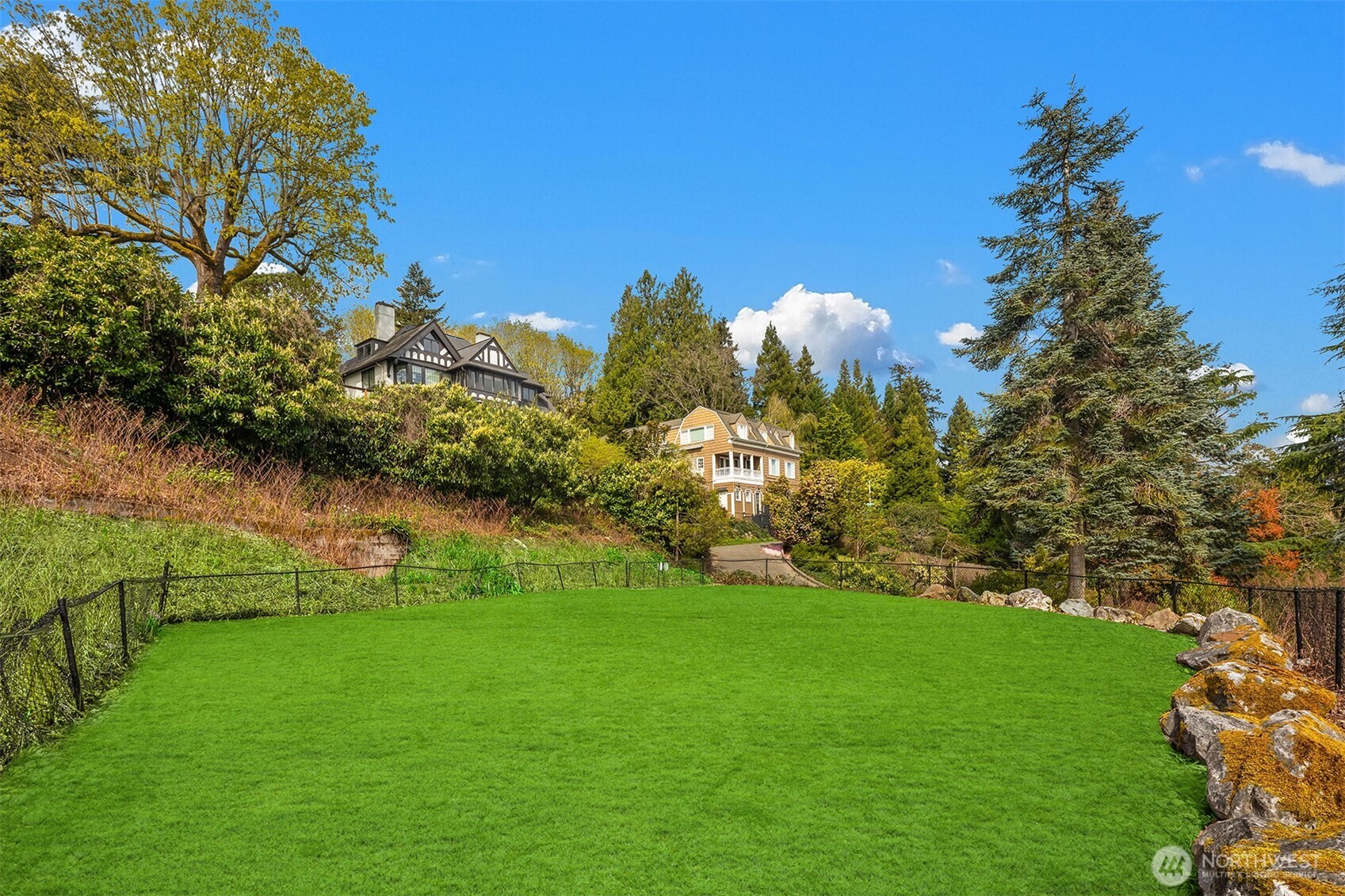 2506100 Property Photo 7