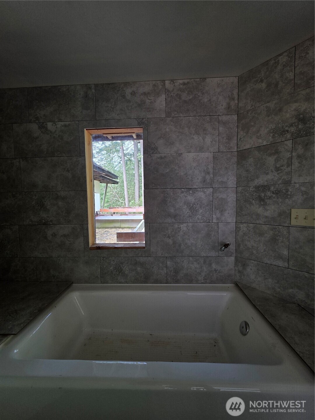 5612 Cape George Rd Property Photo 6