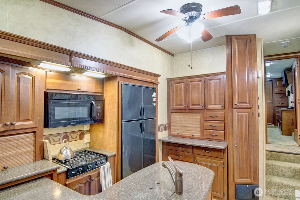 245 Schinn Canyon Court Property Photo 11