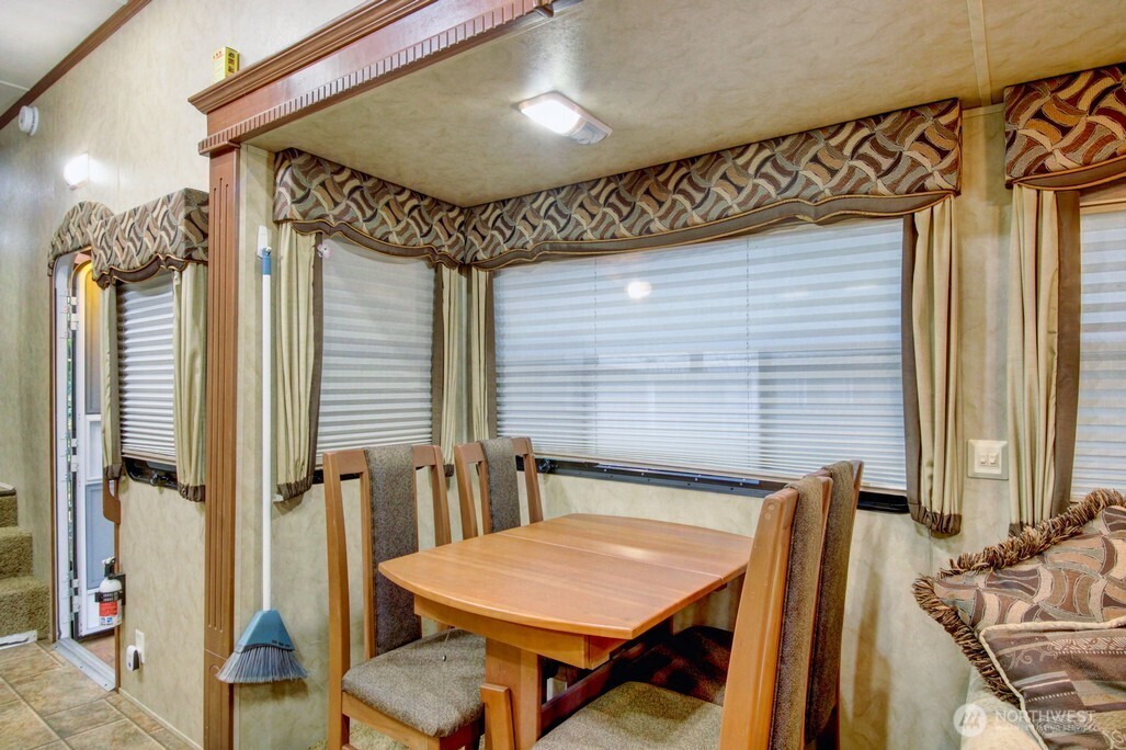 245 Schinn Canyon Court Property Photo 12