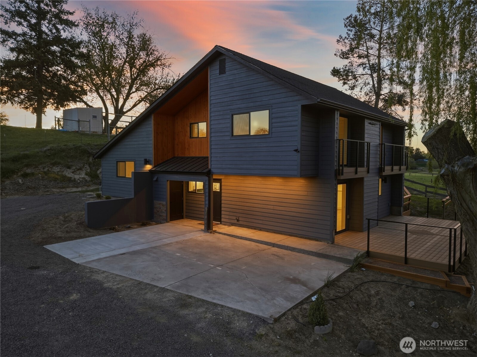 54027 Summers Lane Property Photo 2