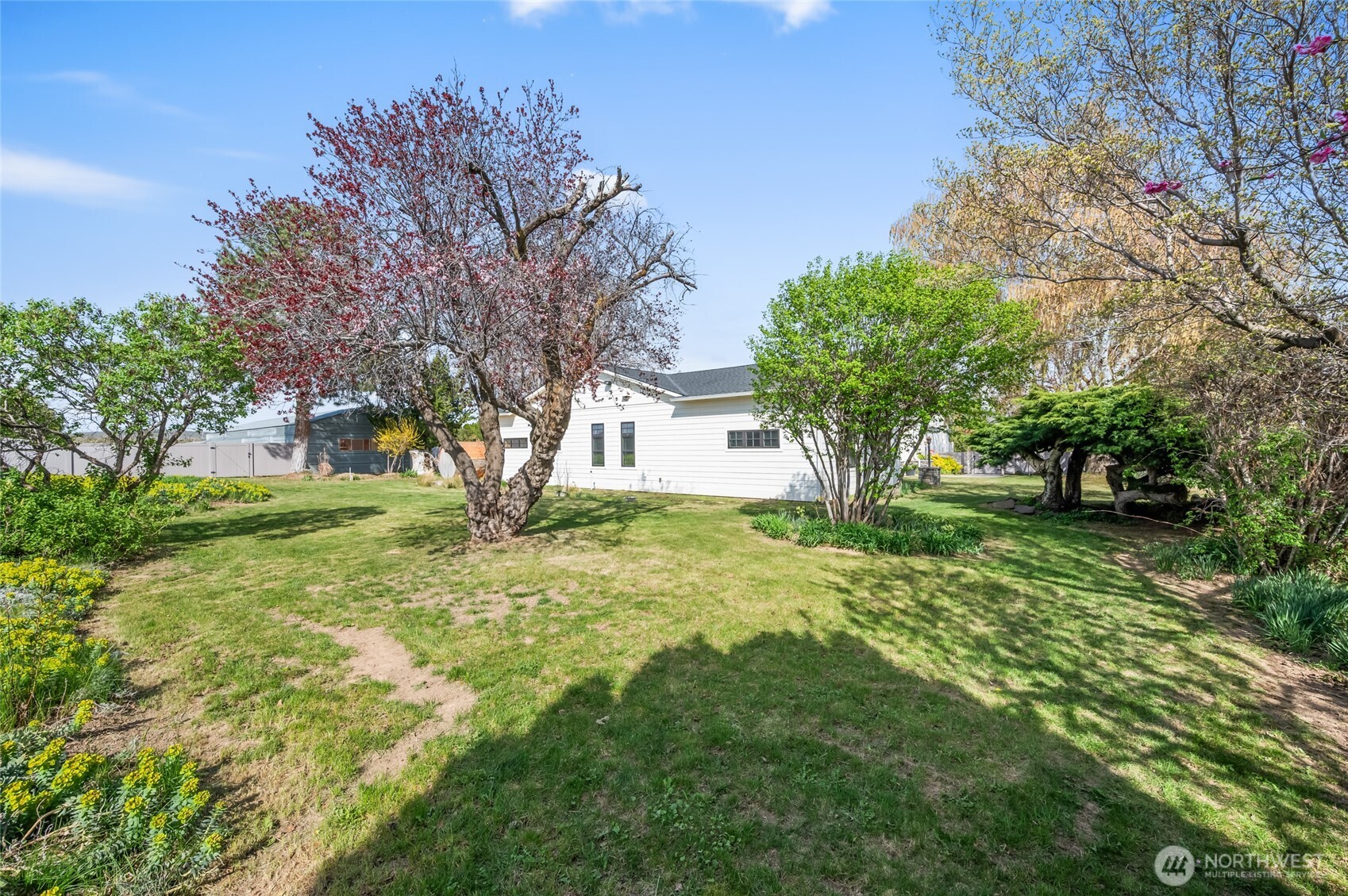 20272 Rd 11 Nw Property Photo 5
