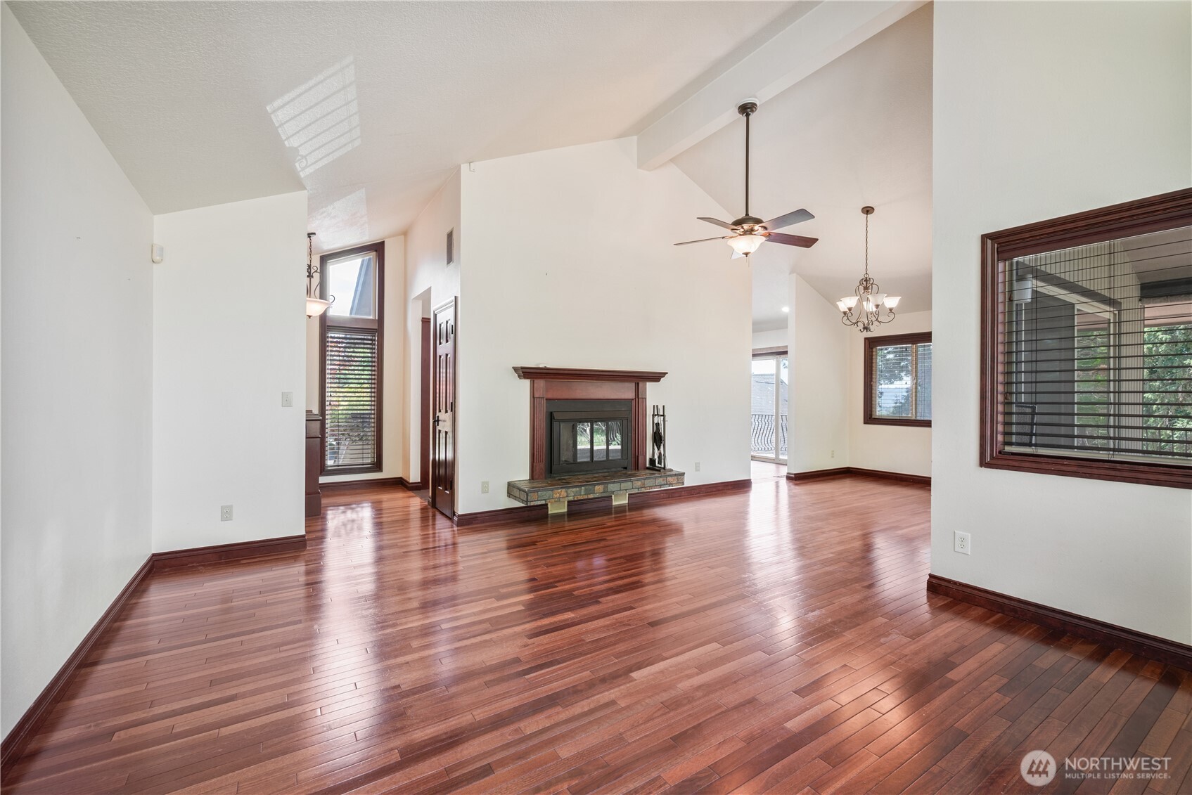 13 Judith Place Property Photo 6