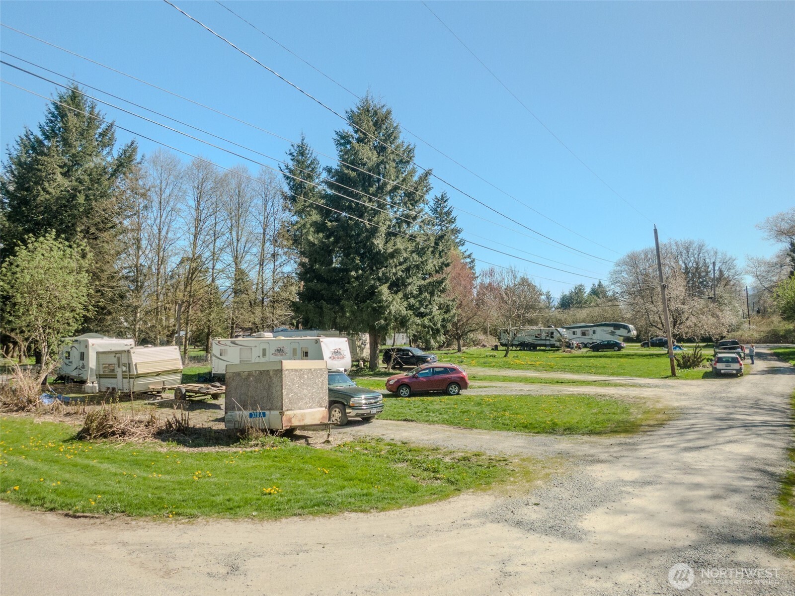 320 Elm Street Property Photo 7