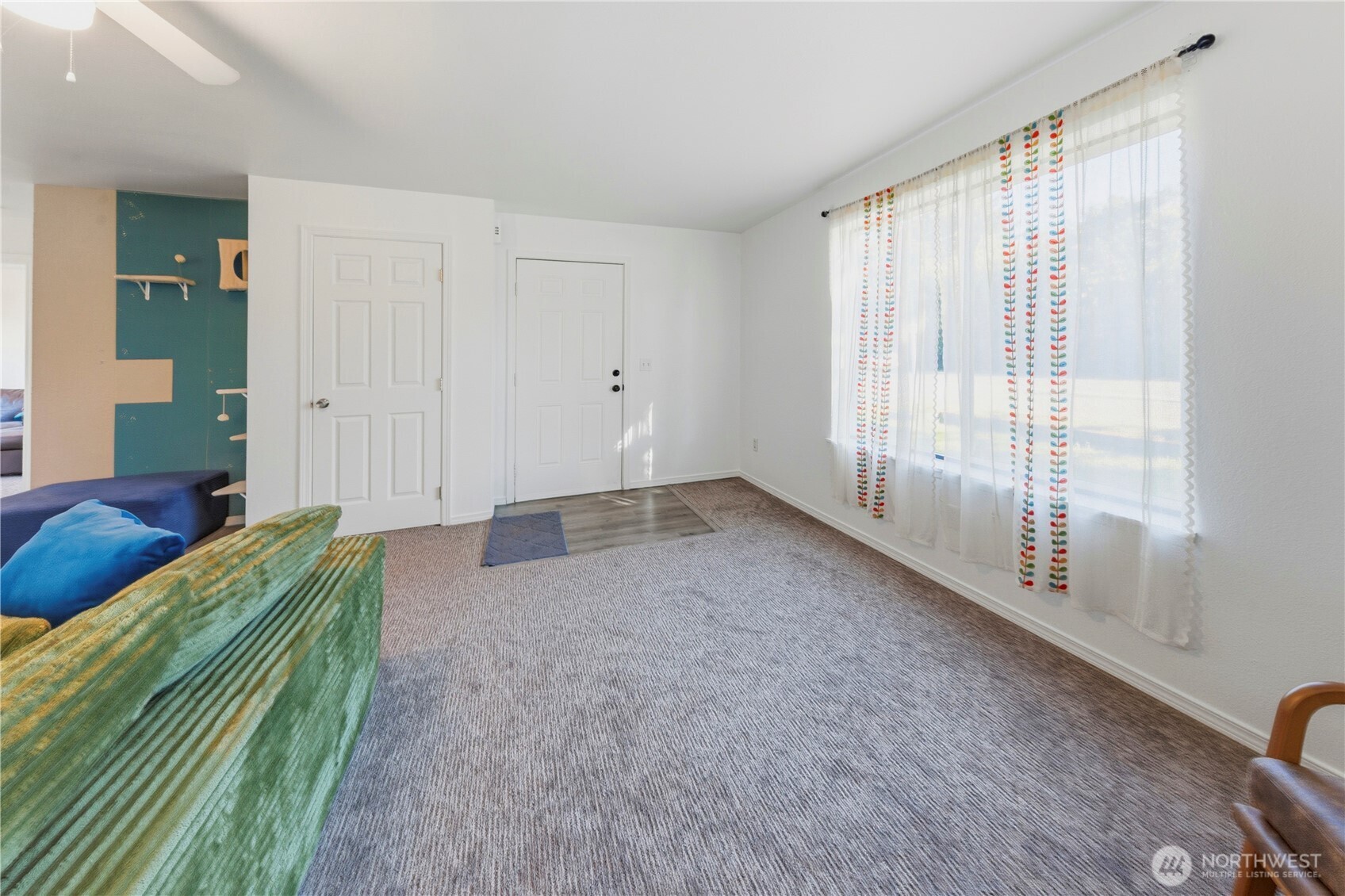 6505 Stewart Avenue Property Photo 10