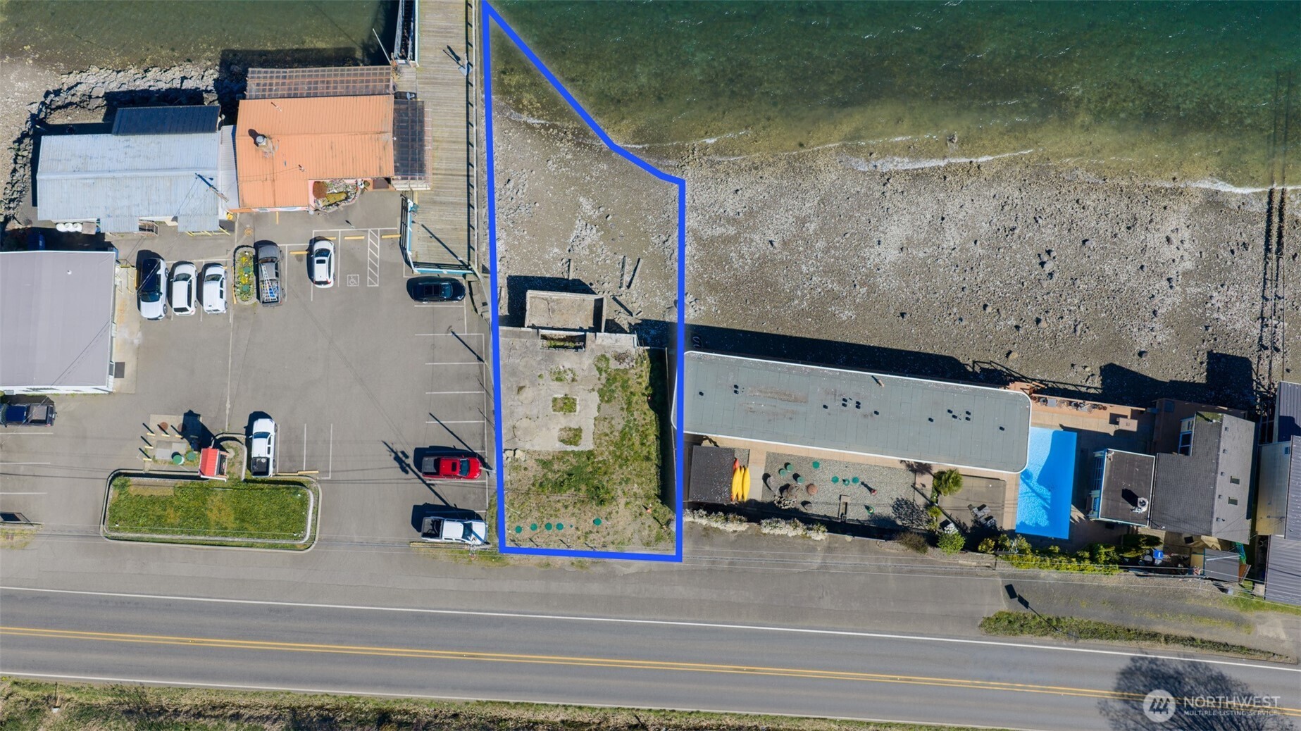 24050 N Us Highway 101 Property Photo 4