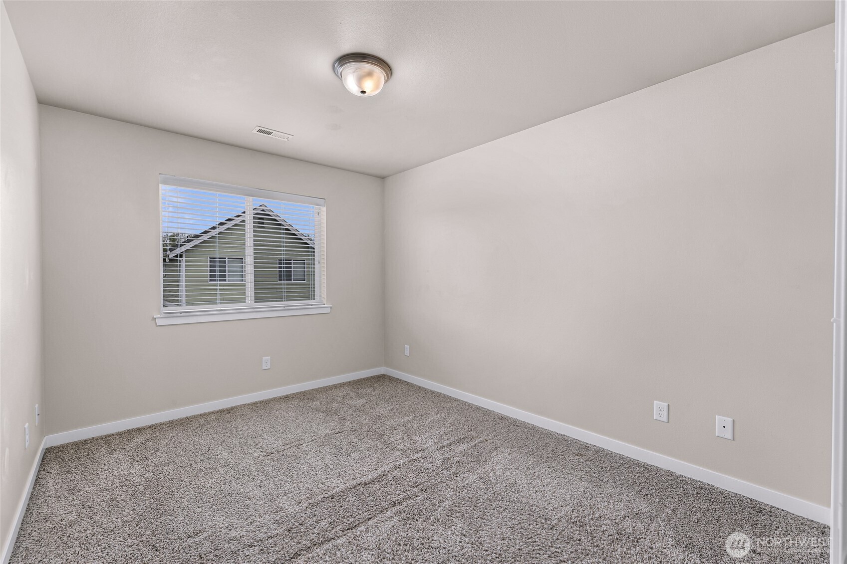 336 Tremont Avenue Property Photo 17