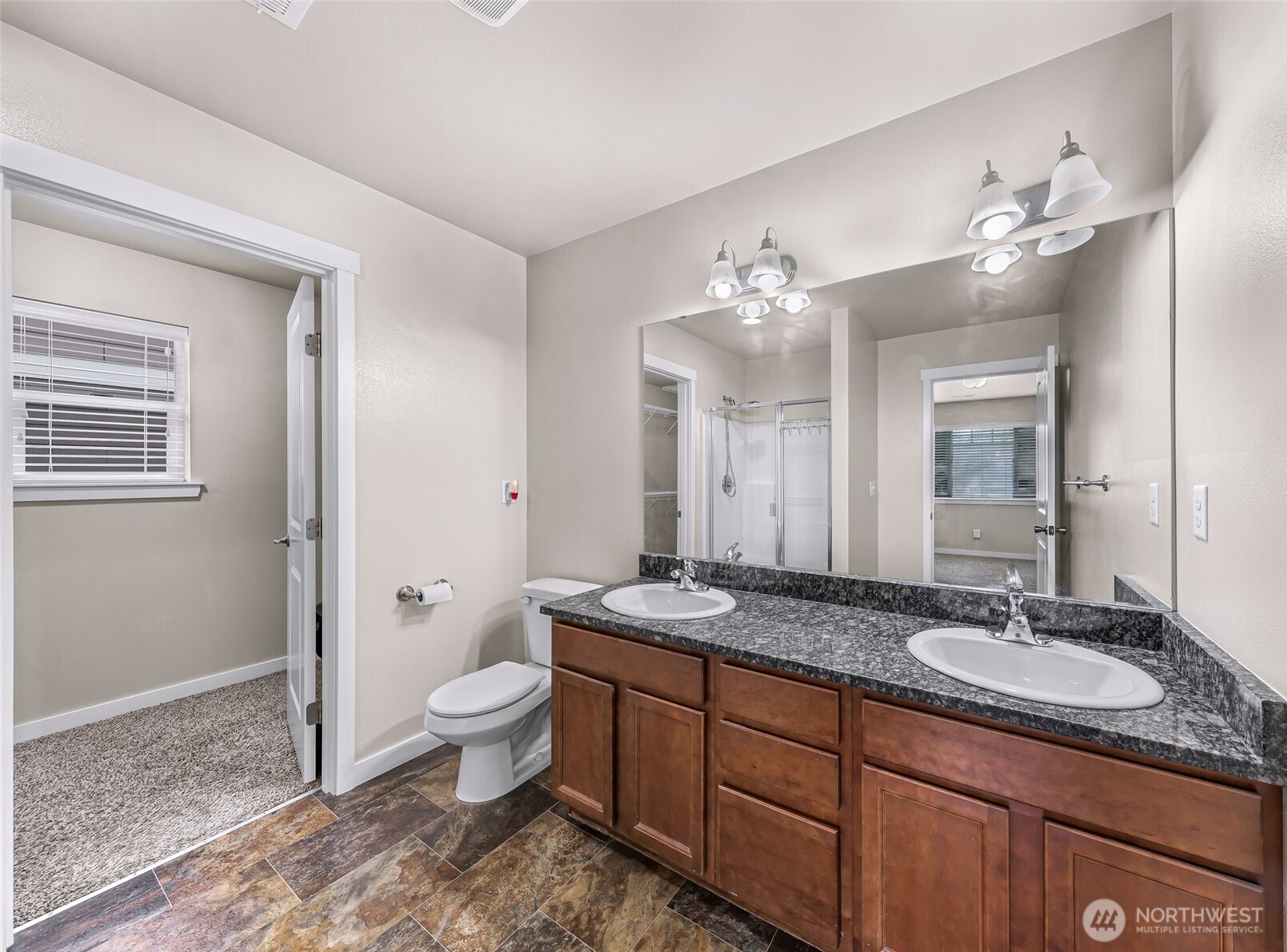 336 Tremont Avenue Property Photo 23