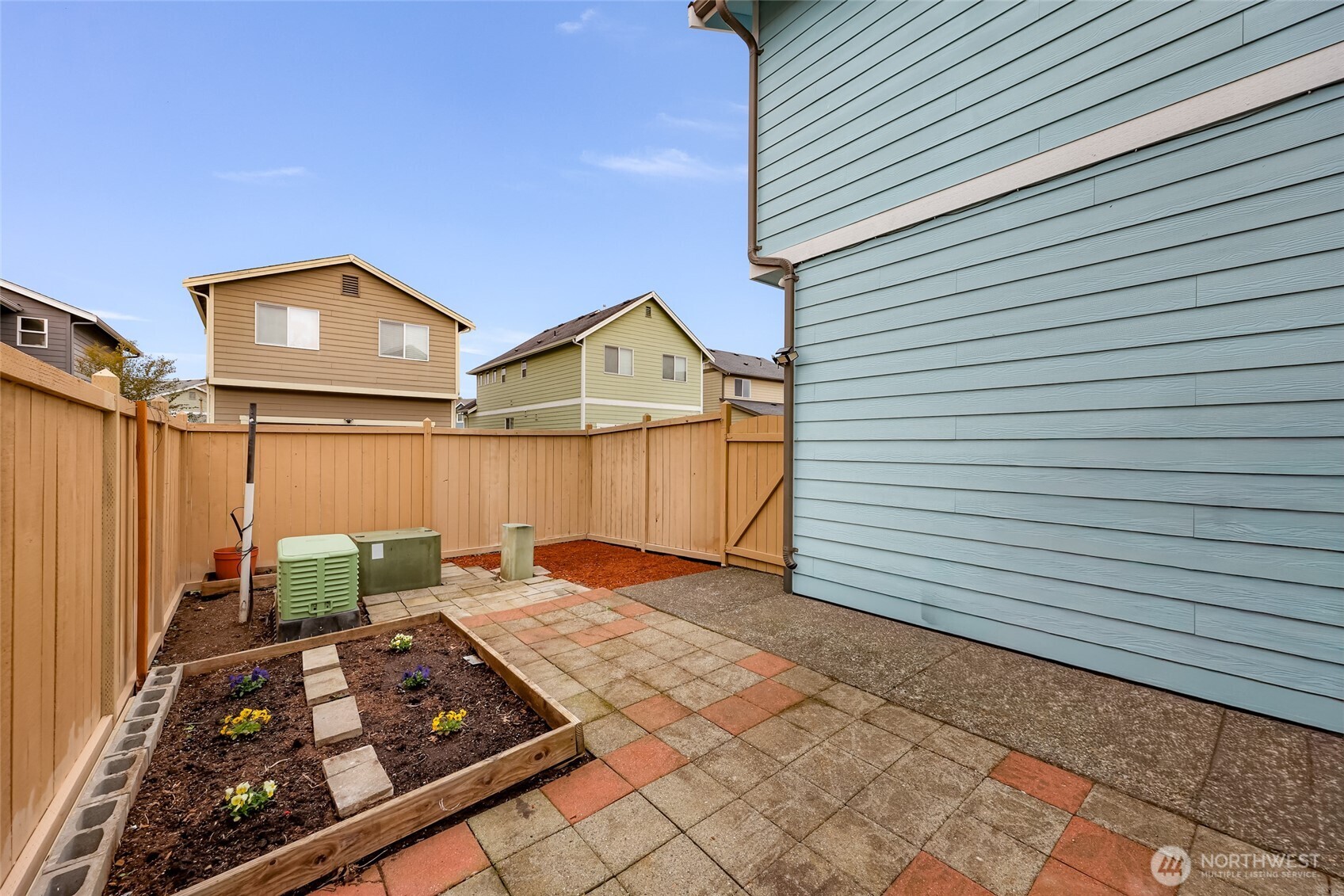 336 Tremont Avenue Property Photo 27