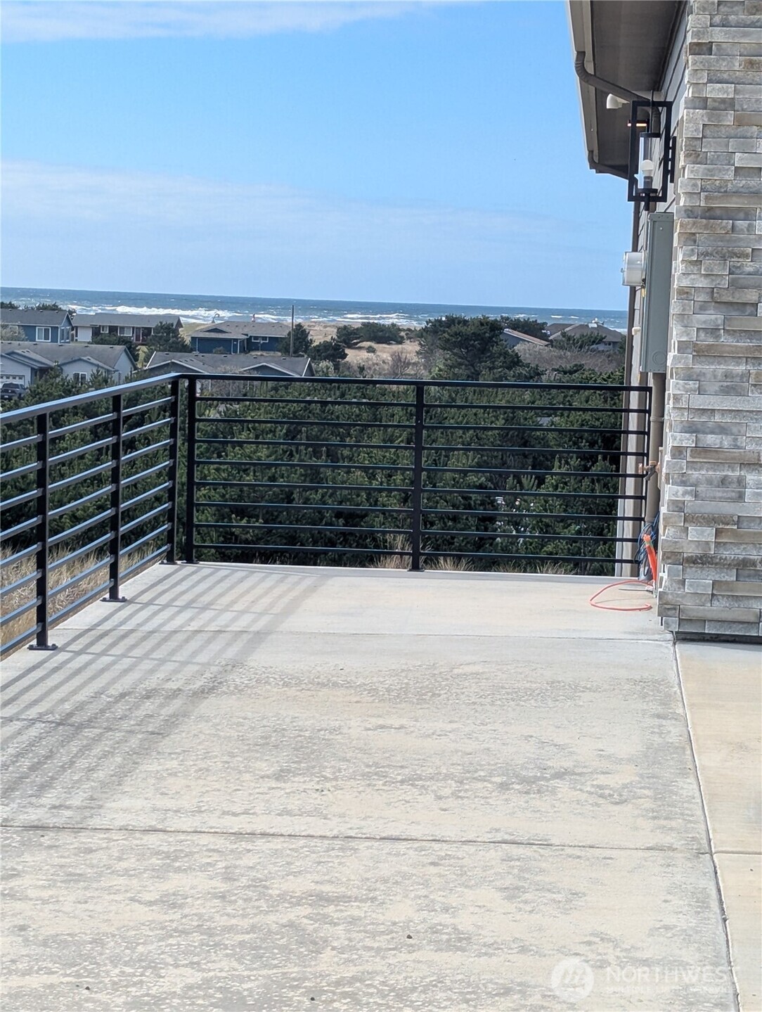 33509 J Place Property Photo 4