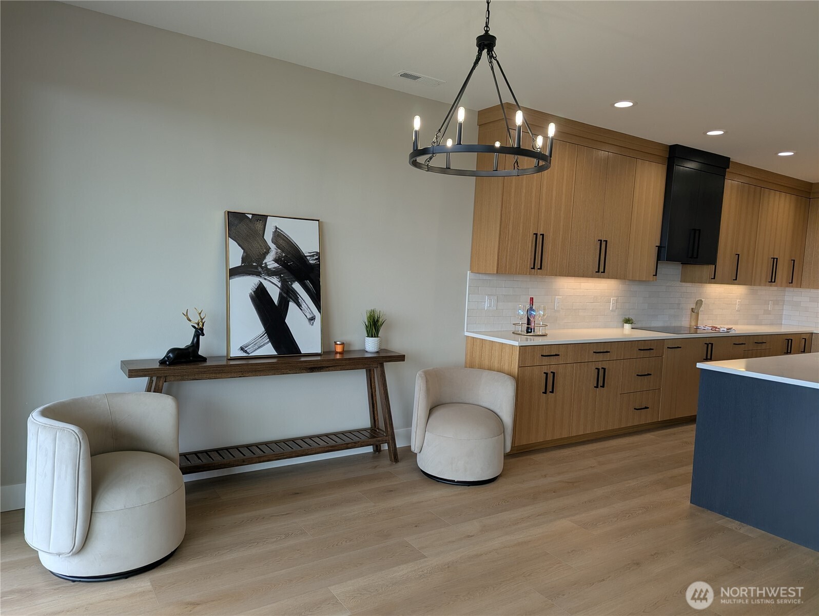 33509 J Place Property Photo 16