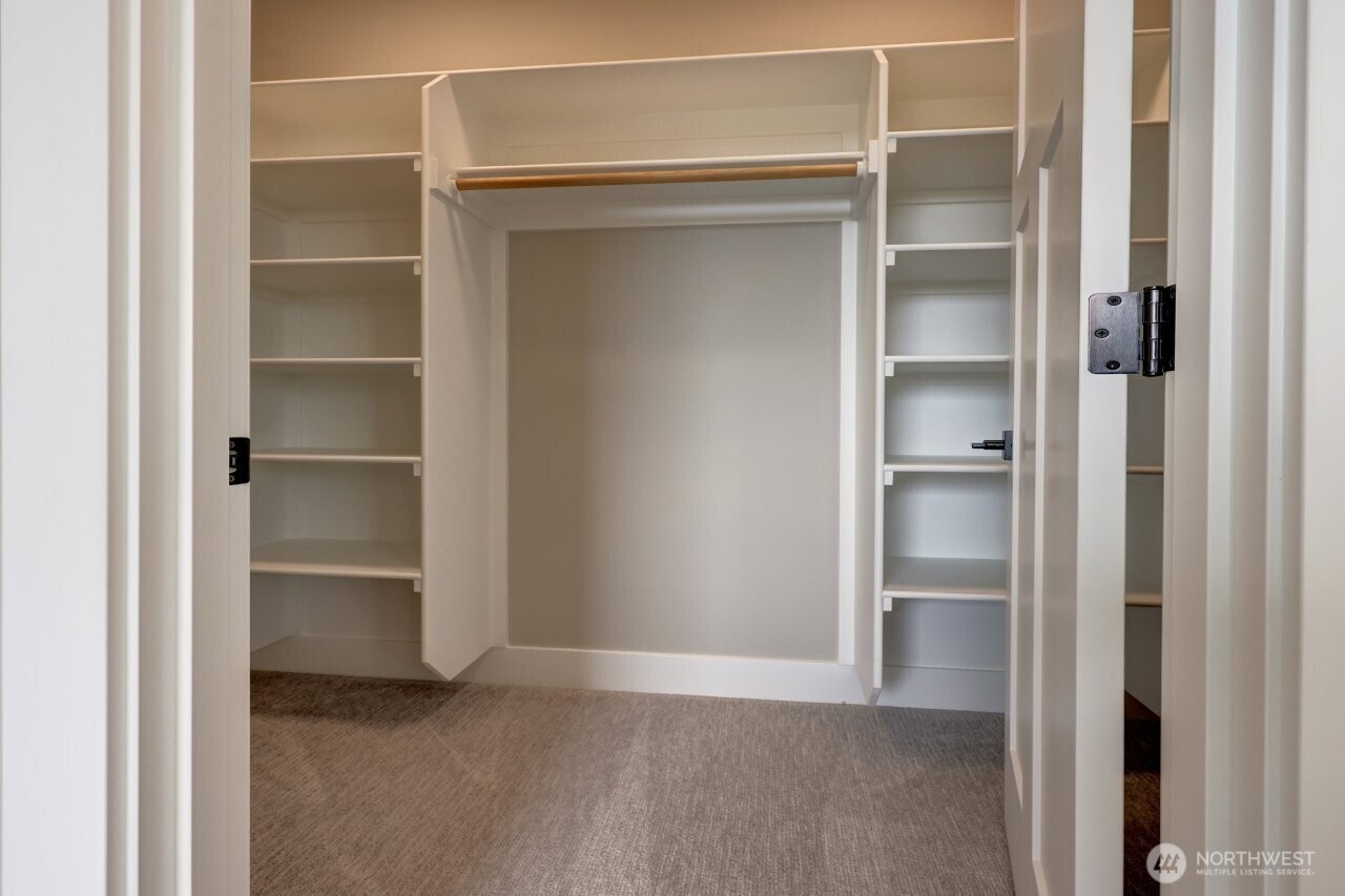 33509 J Place Property Photo 26
