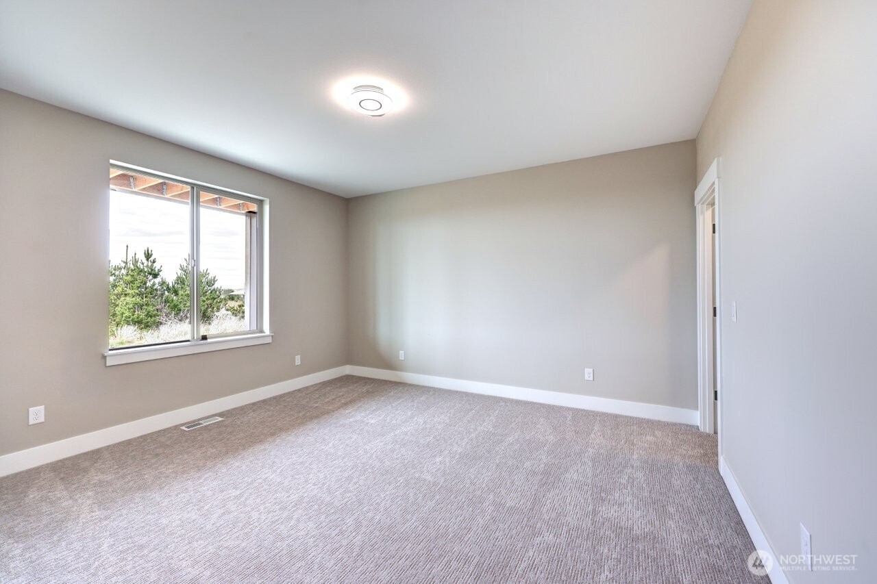 33509 J Place Property Photo 30