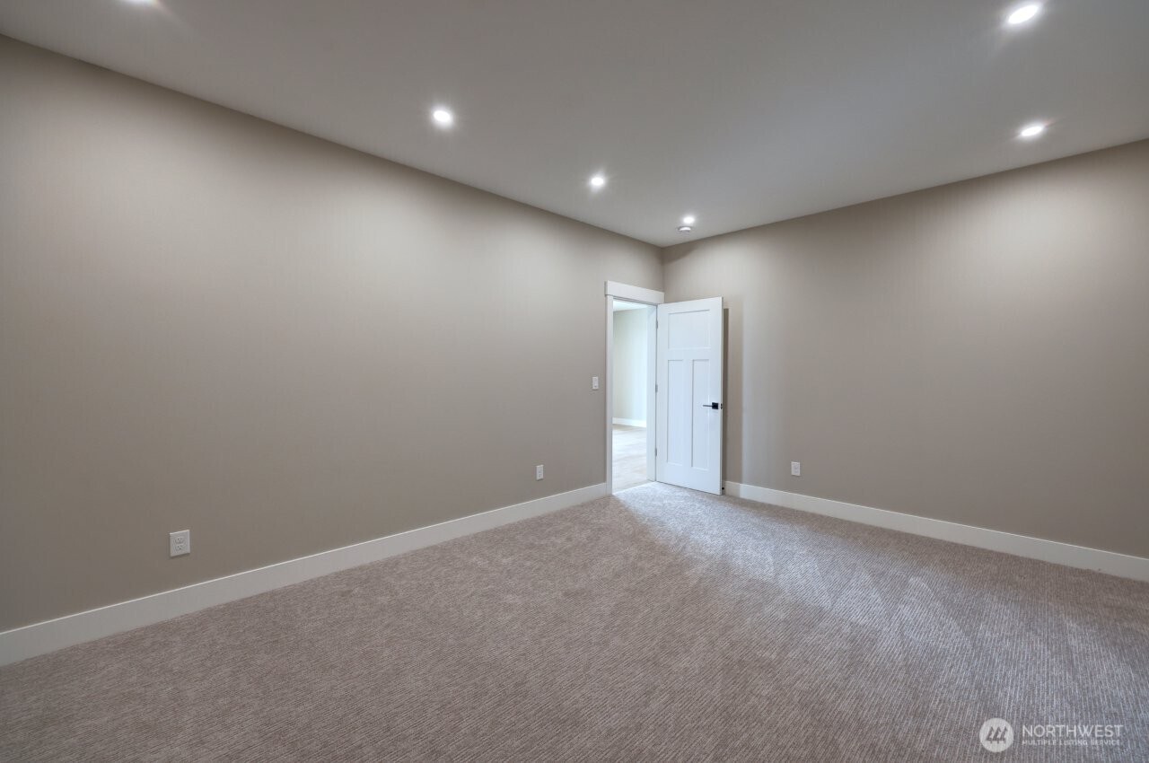 33509 J Place Property Photo 33