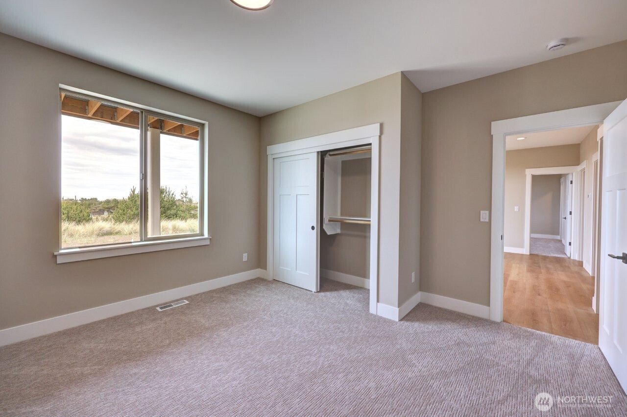33509 J Place Property Photo 34