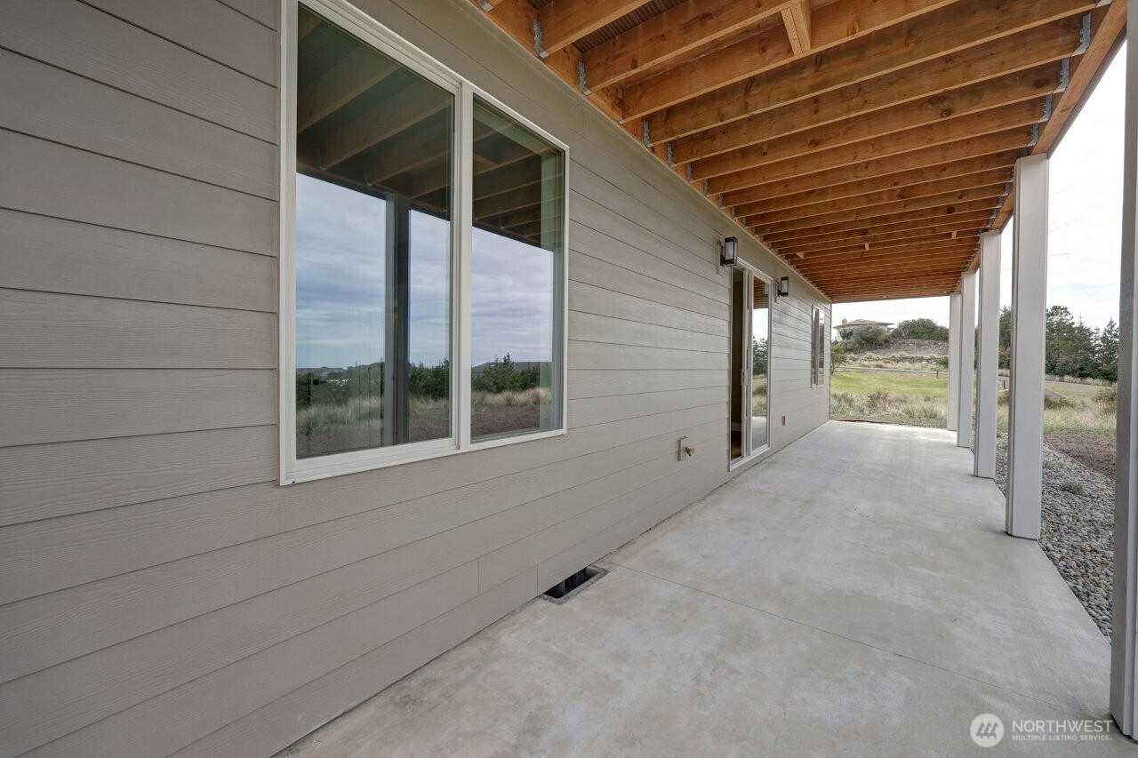 33509 J Place Property Photo 36
