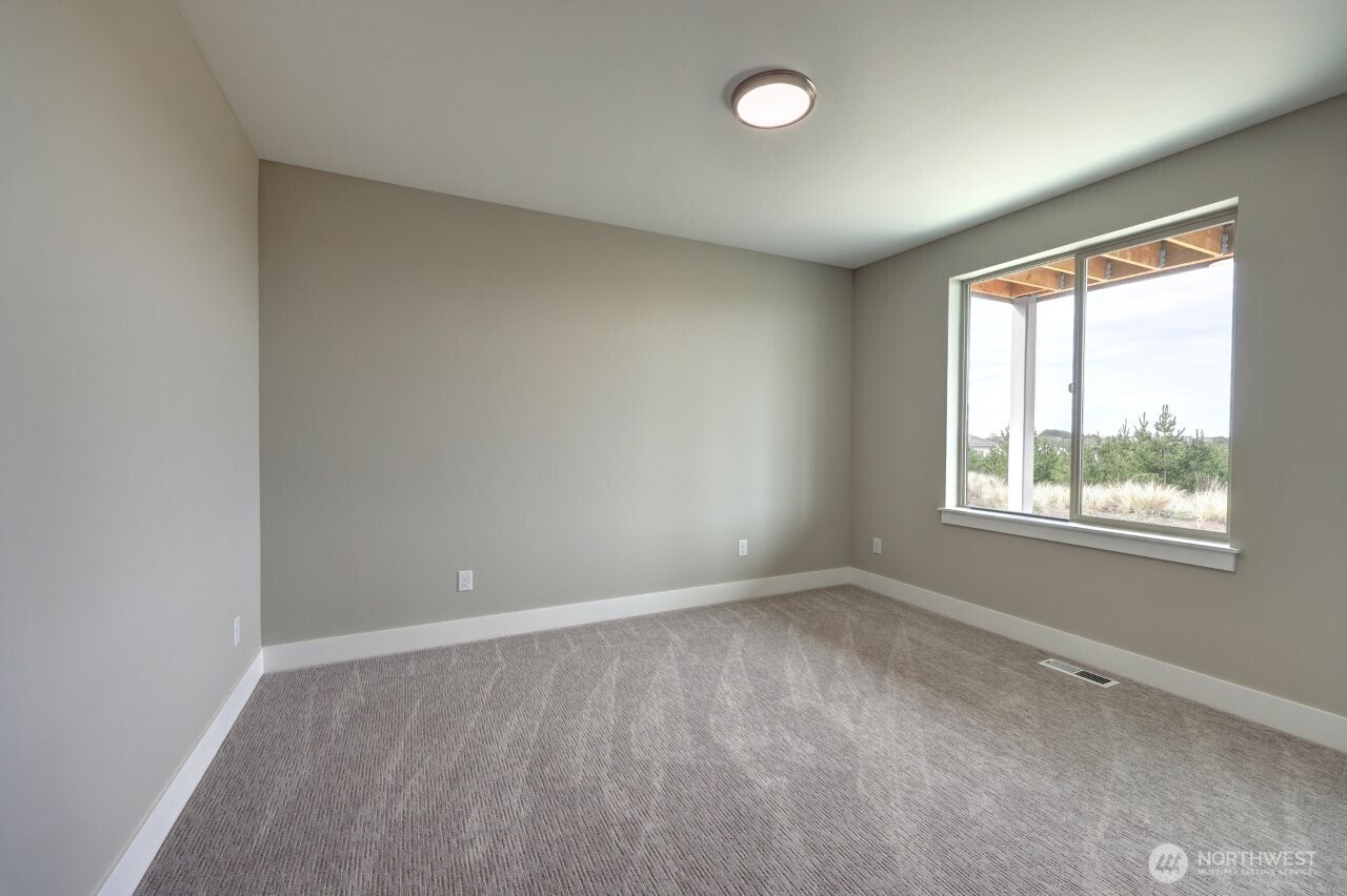 33509 J Place Property Photo 39