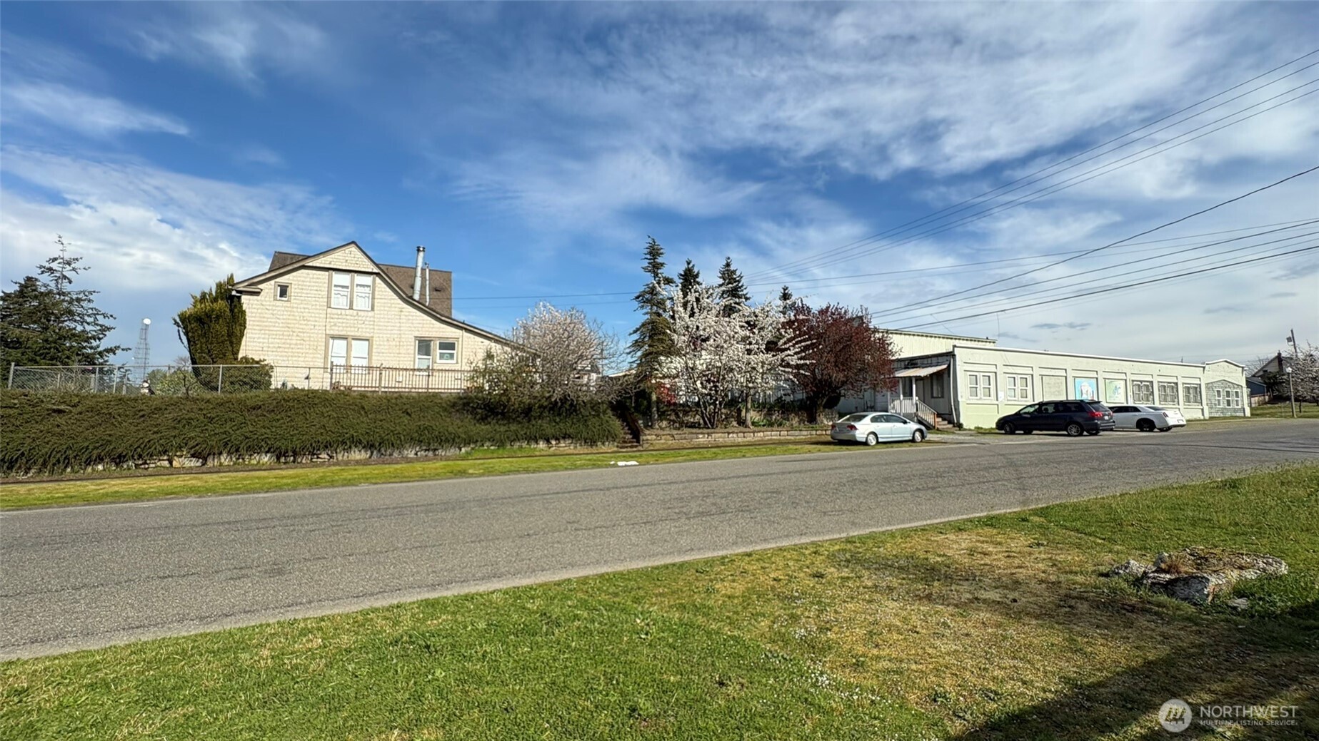 501 E 34th Street Property Photo 7