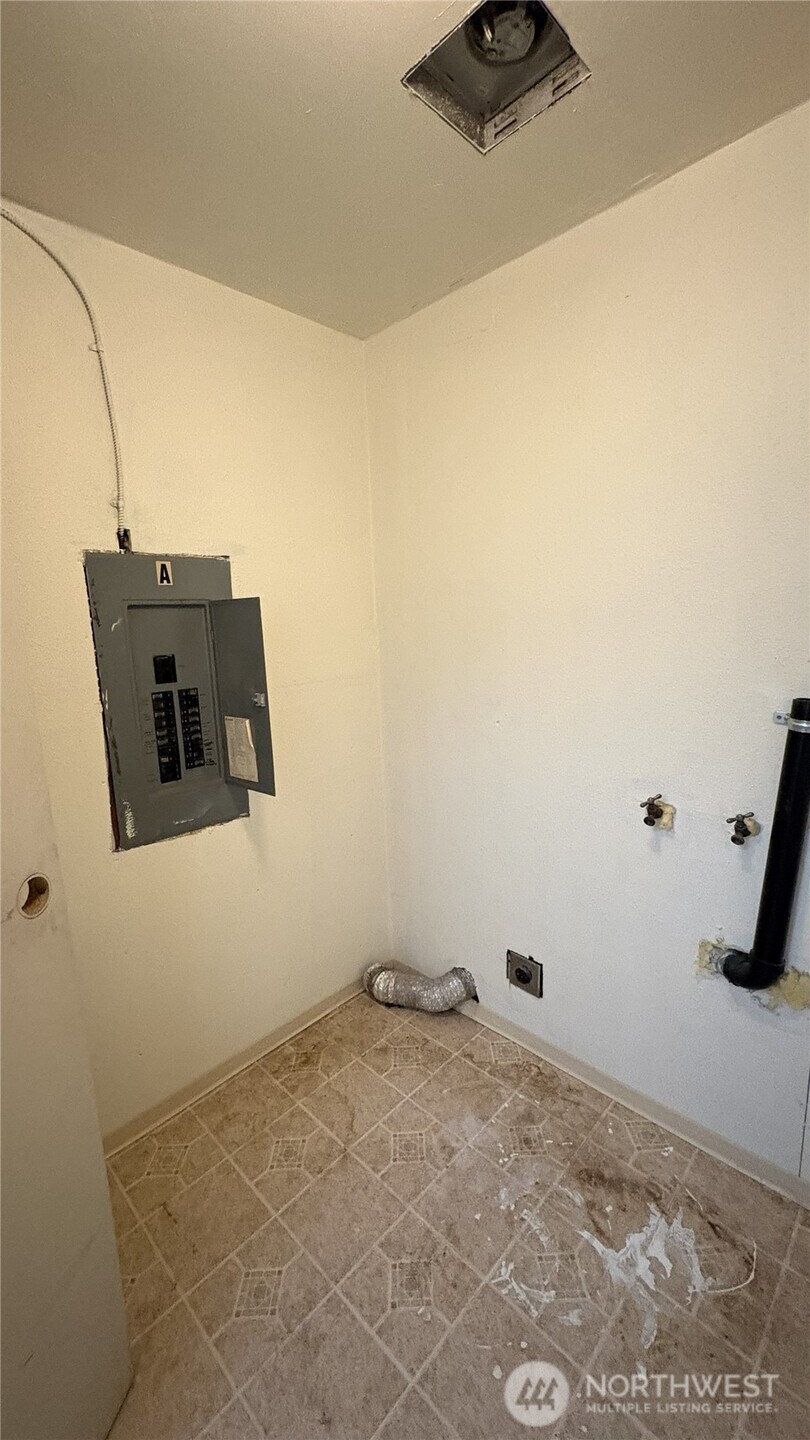 501 E 34th Street Property Photo 25