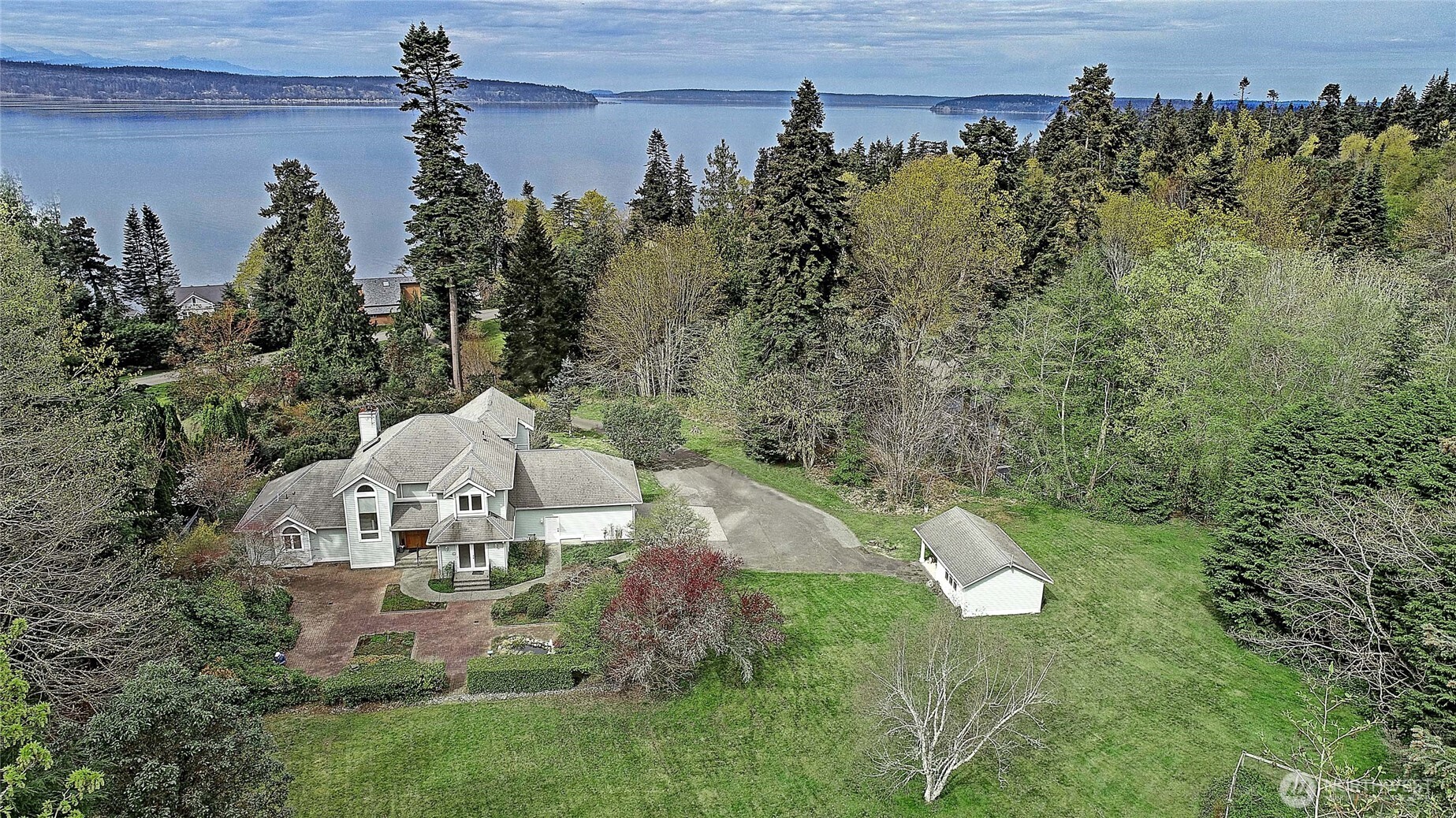 4193 S Camano Drive Property Photo 3