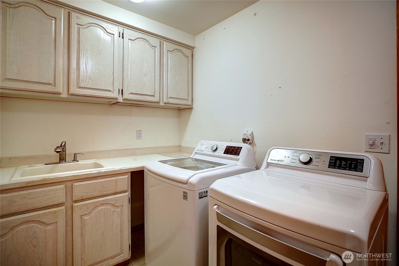 4193 S Camano Drive Property Photo 32