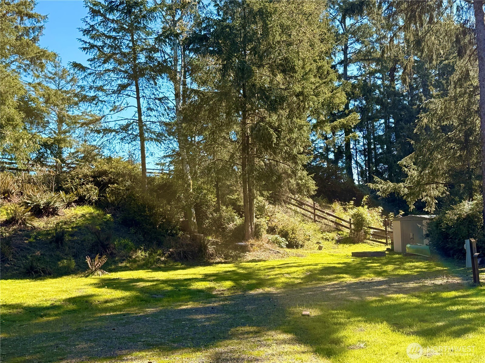 1004 Discovery Avenue Property Photo 2