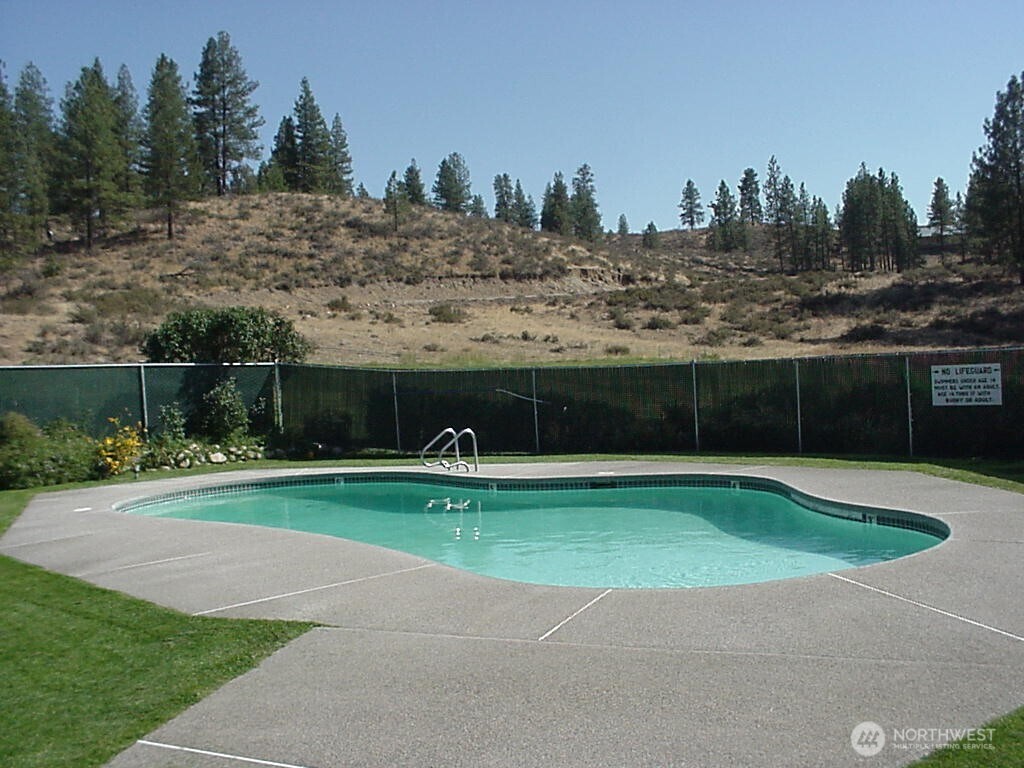 98 Larkspur Drive Property Photo 28