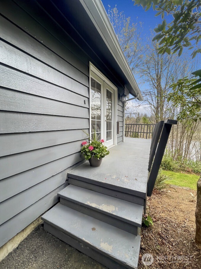 182 State Route 105 Property Photo 8