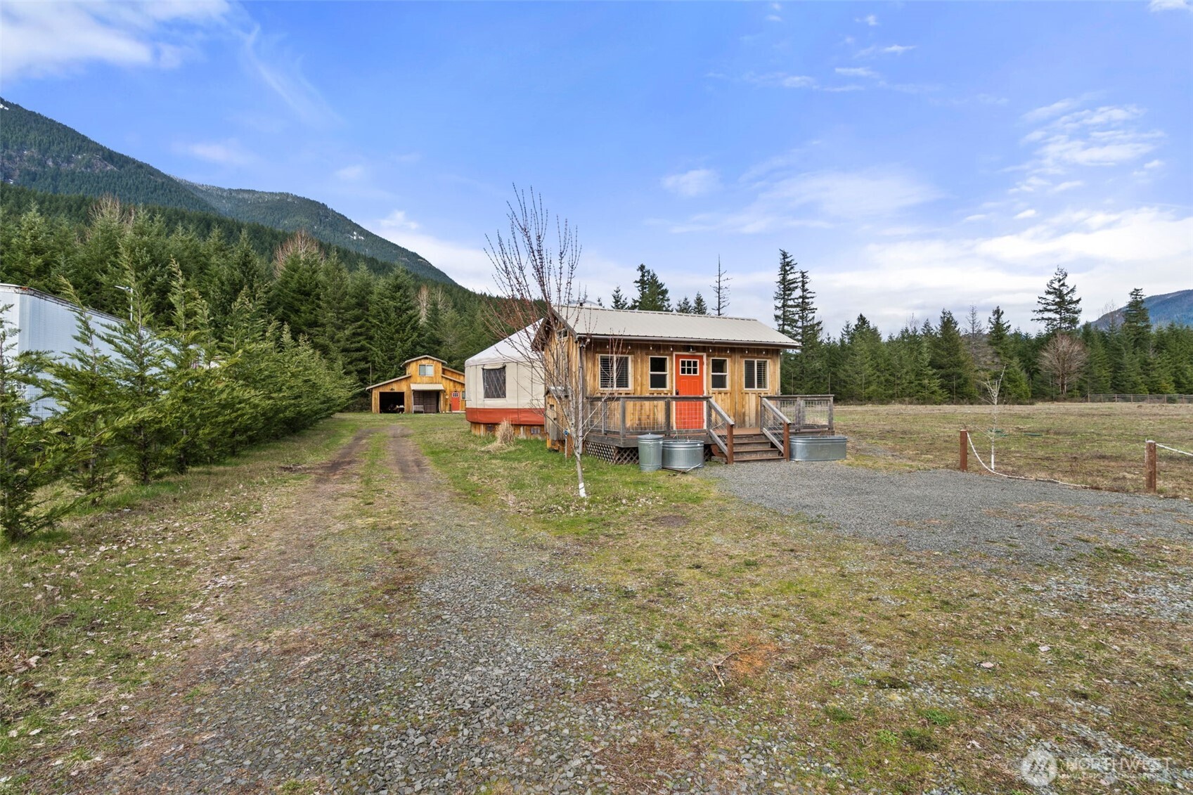 216 Eagle Peak Drive Property Photo 32