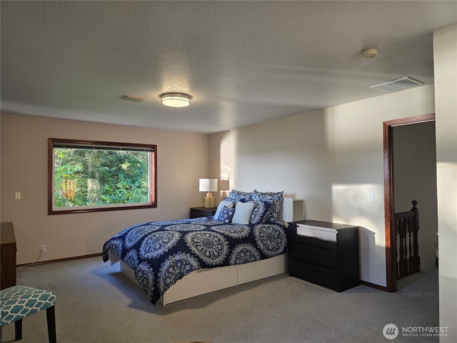 5023 Cooper Point Road Property Photo 16