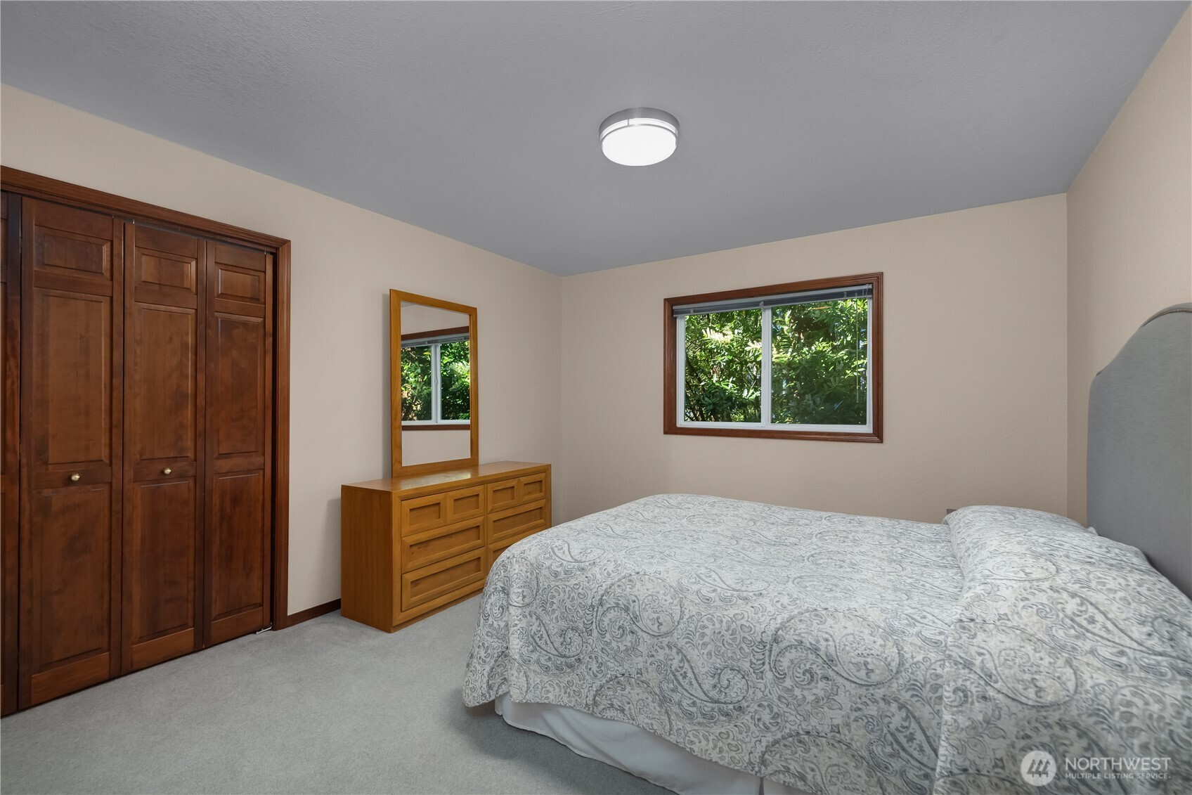 5023 Cooper Point Road Property Photo 22