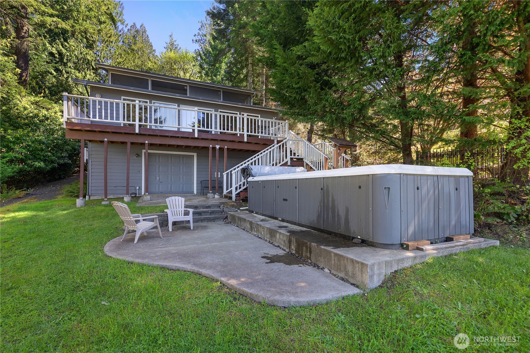 5023 Cooper Point Road Property Photo 26