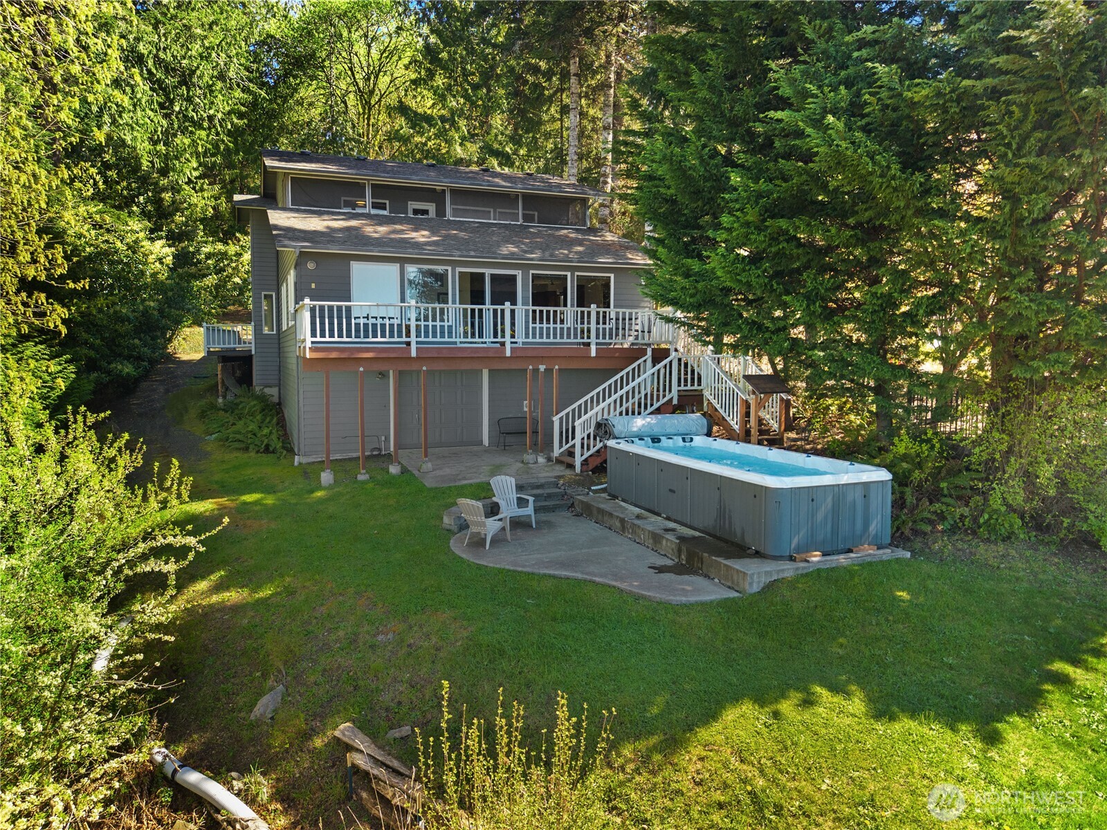 5023 Cooper Point Road Property Photo 40
