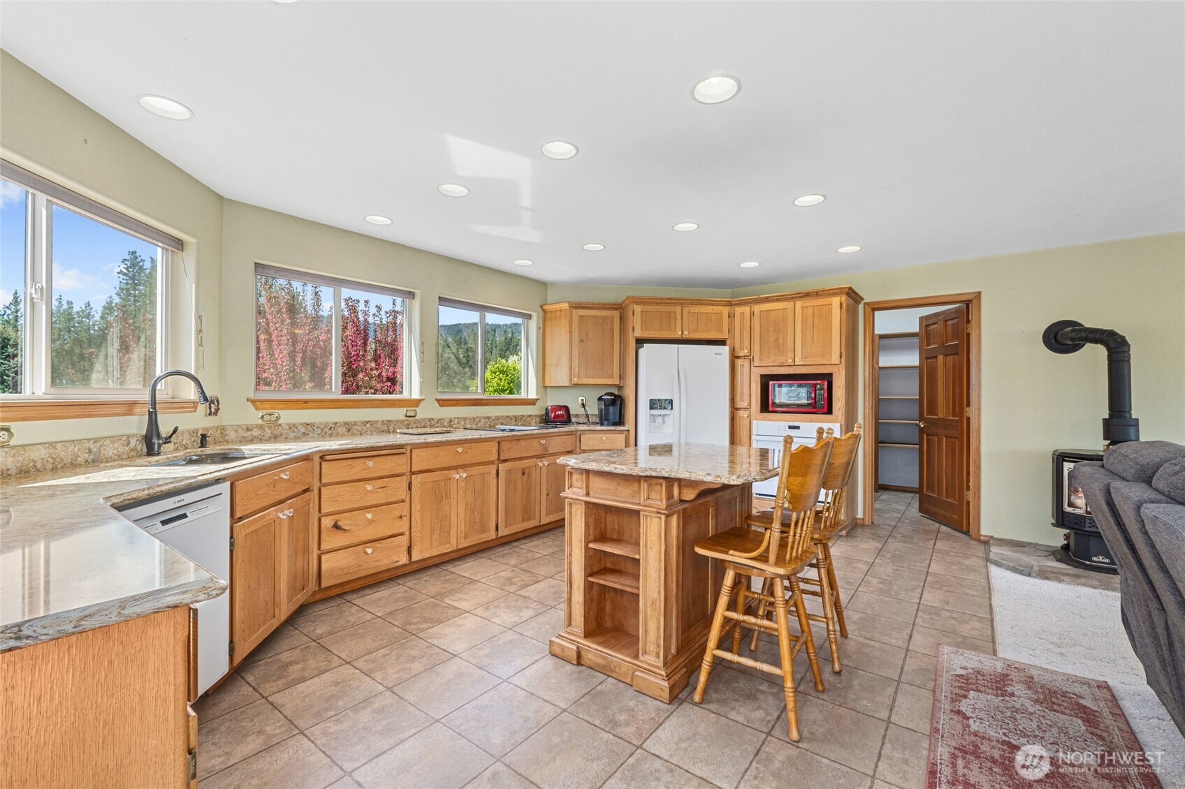 11 Echo Cove Road Property Photo 12