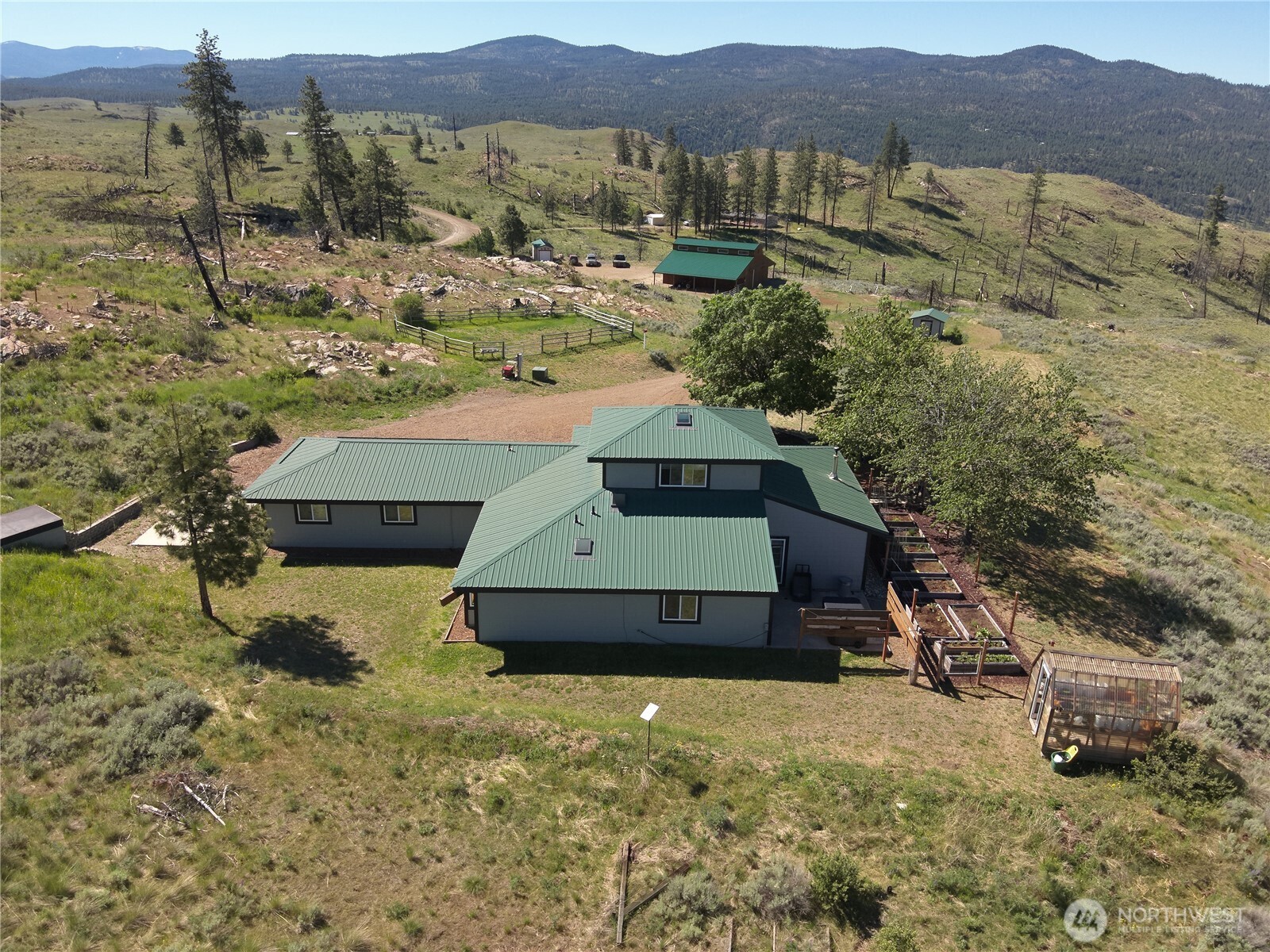 30 Tamarack Trail Property Photo 4