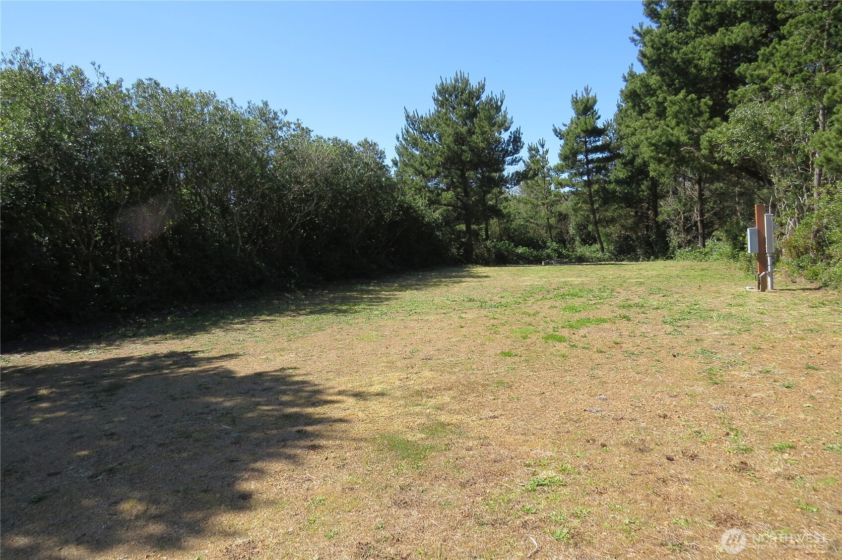 319 Sand Dune Avenue Property Photo 3