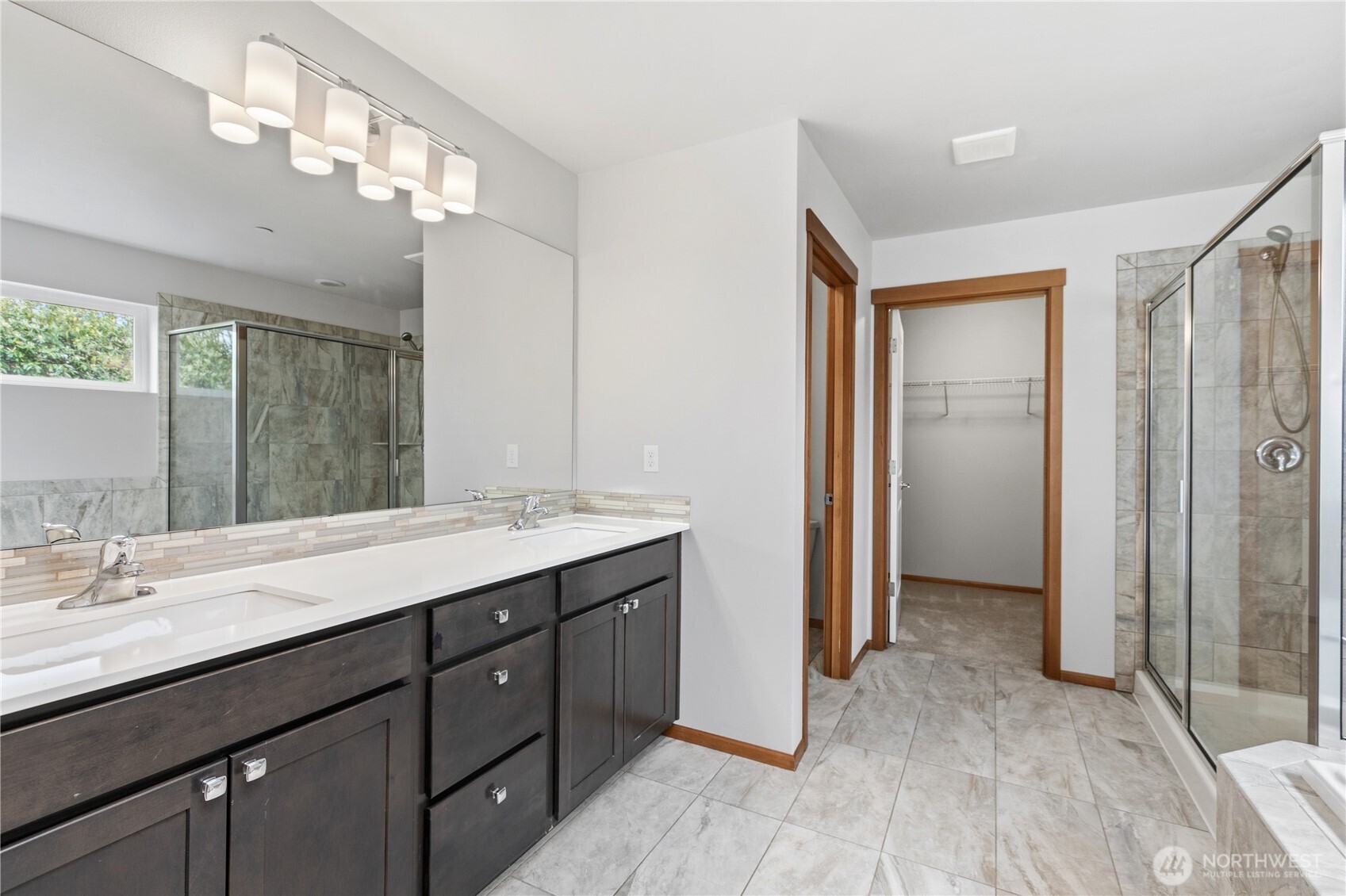 2906 S 135th Street Property Photo 14