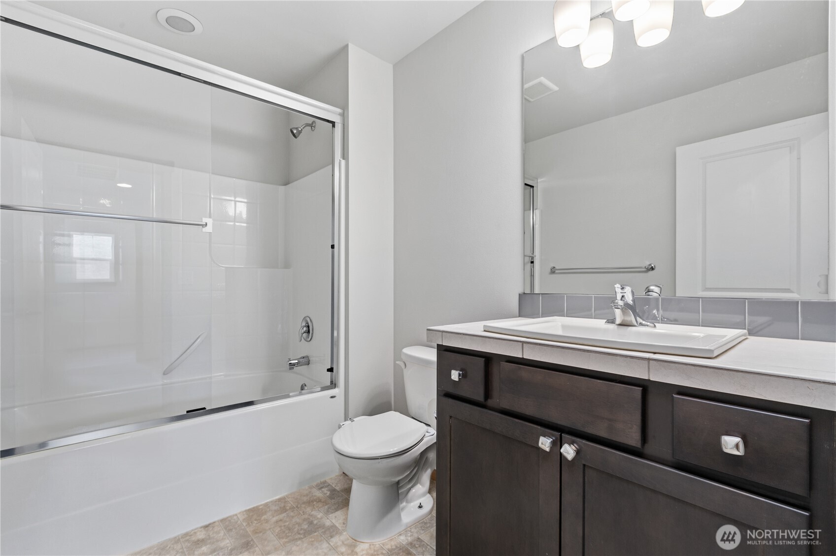 2906 S 135th Street Property Photo 20