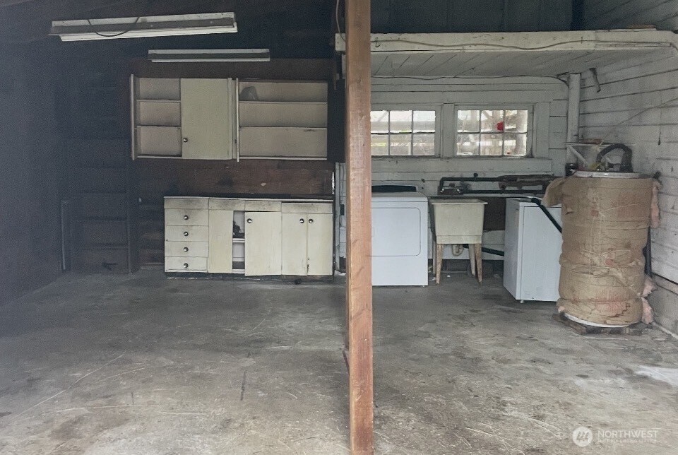201 Emerson Avenue Property Photo 21