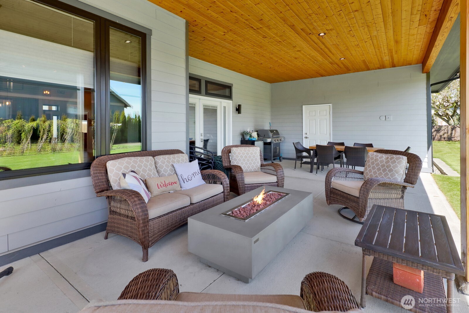 8802 Line Road Property Photo 7