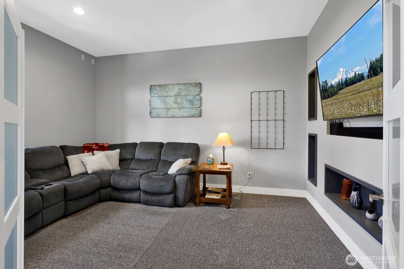 8802 Line Road Property Photo 12