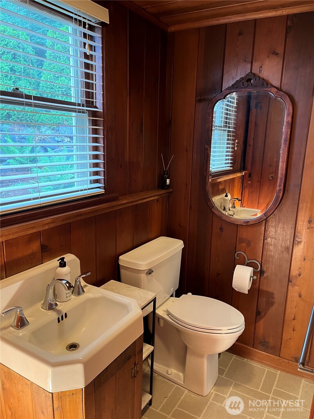10427 Powell Drive Property Photo 18