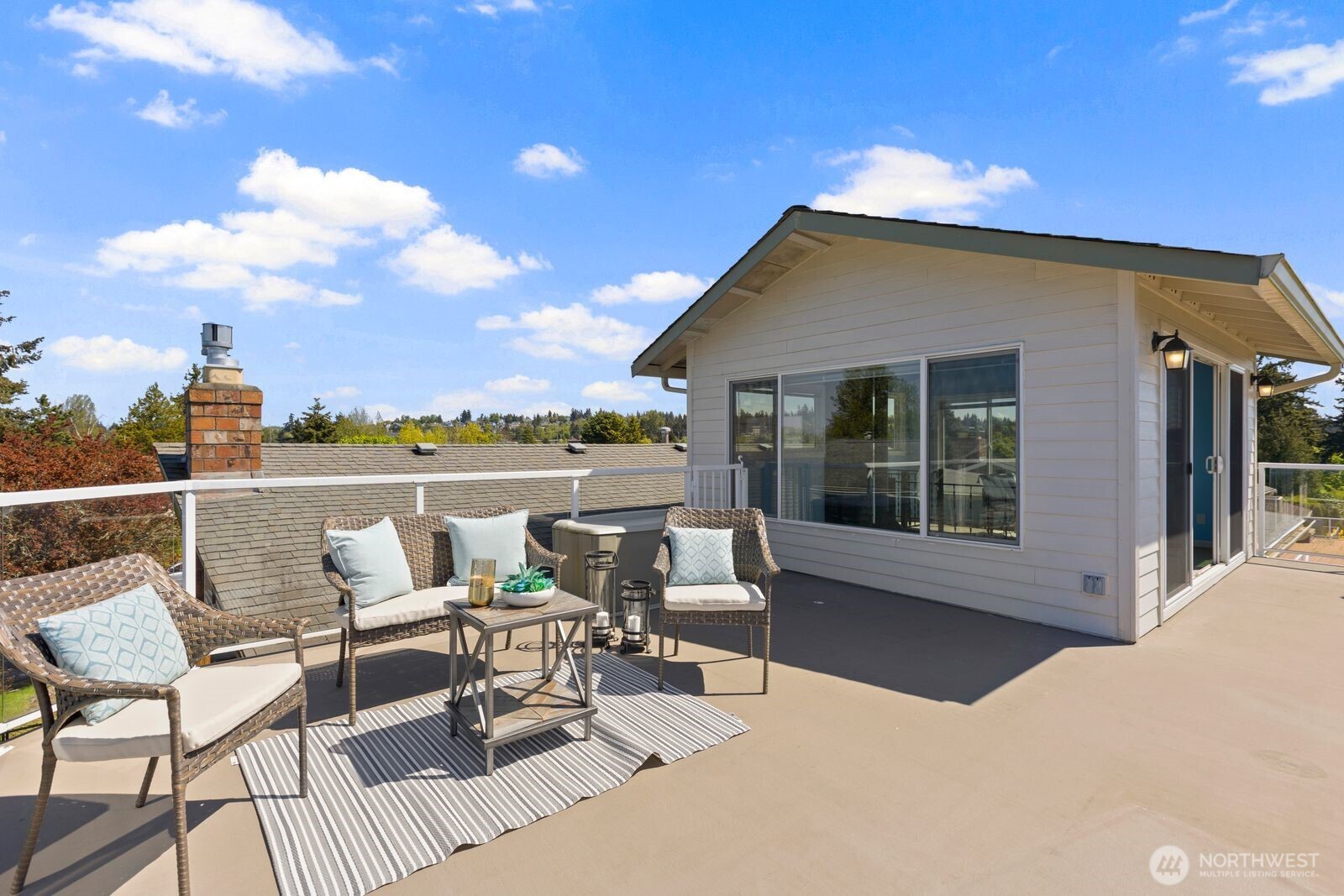 27525 12th Place Property Photo 13
